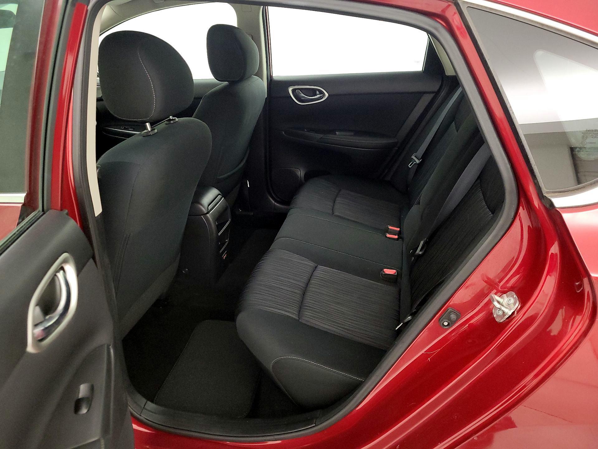 Thumbnail: 2019 Nissan Sentra - 19