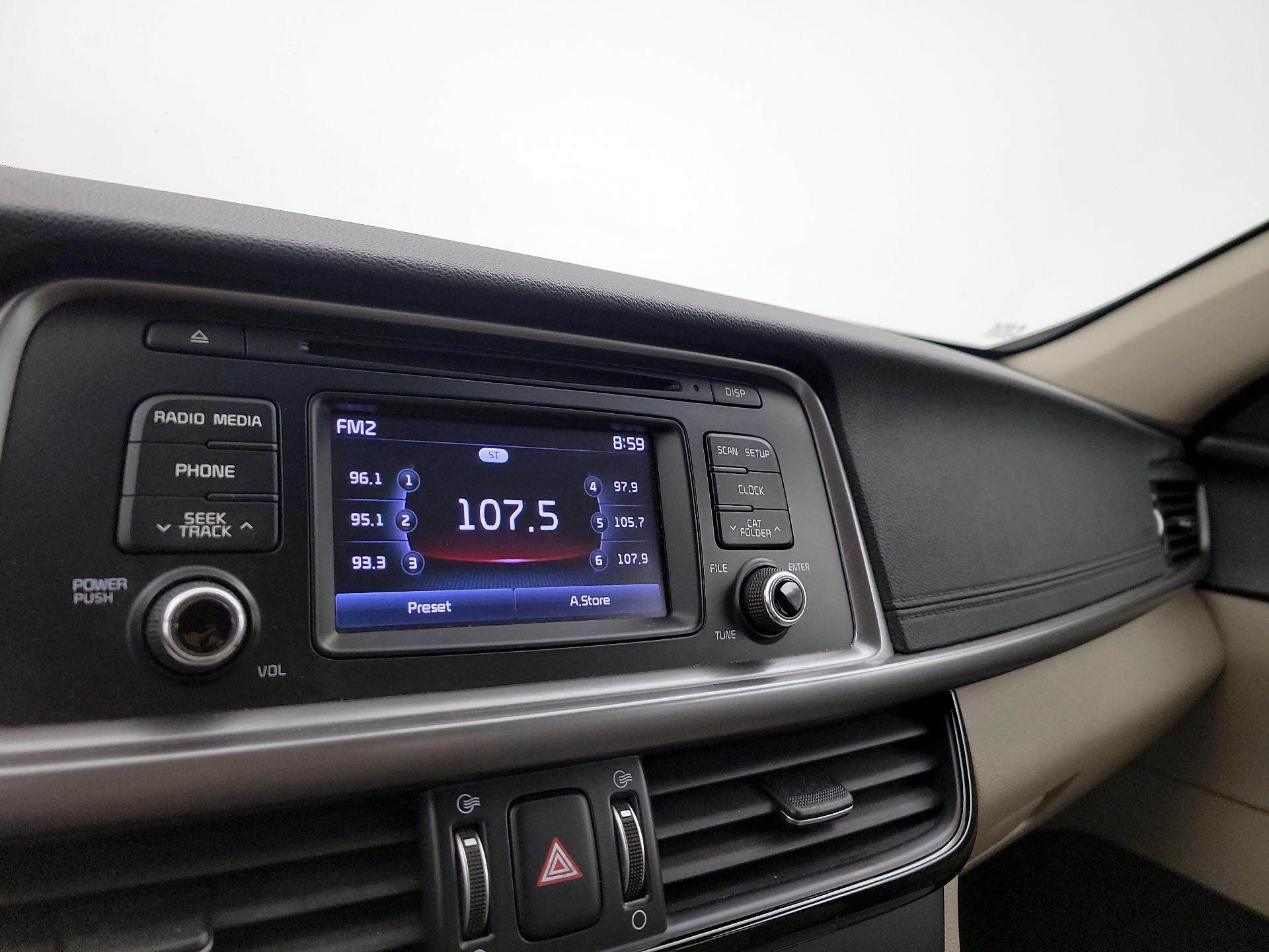 Thumbnail: 2016 Kia Optima - 14