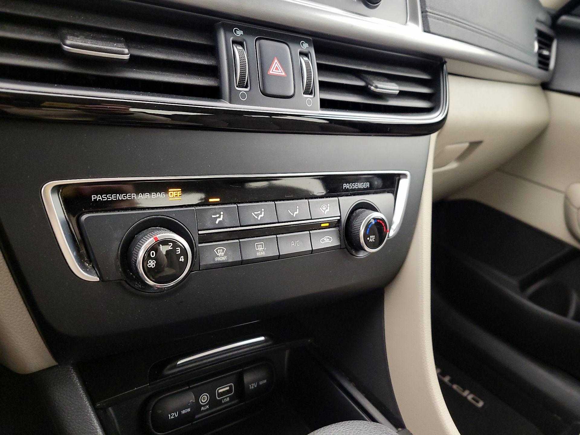 Thumbnail: 2016 Kia Optima - 15