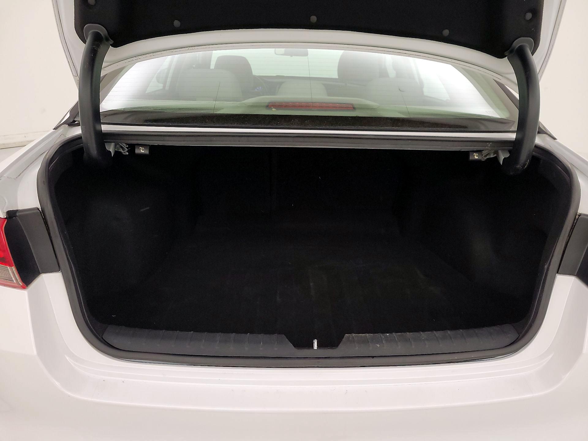 Thumbnail: 2016 Kia Optima - 19