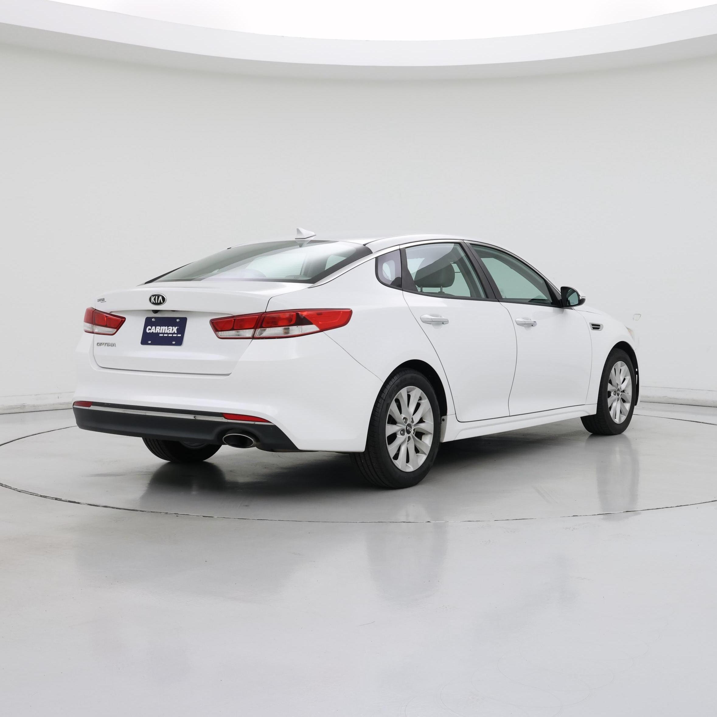 Thumbnail: 2016 Kia Optima - 8