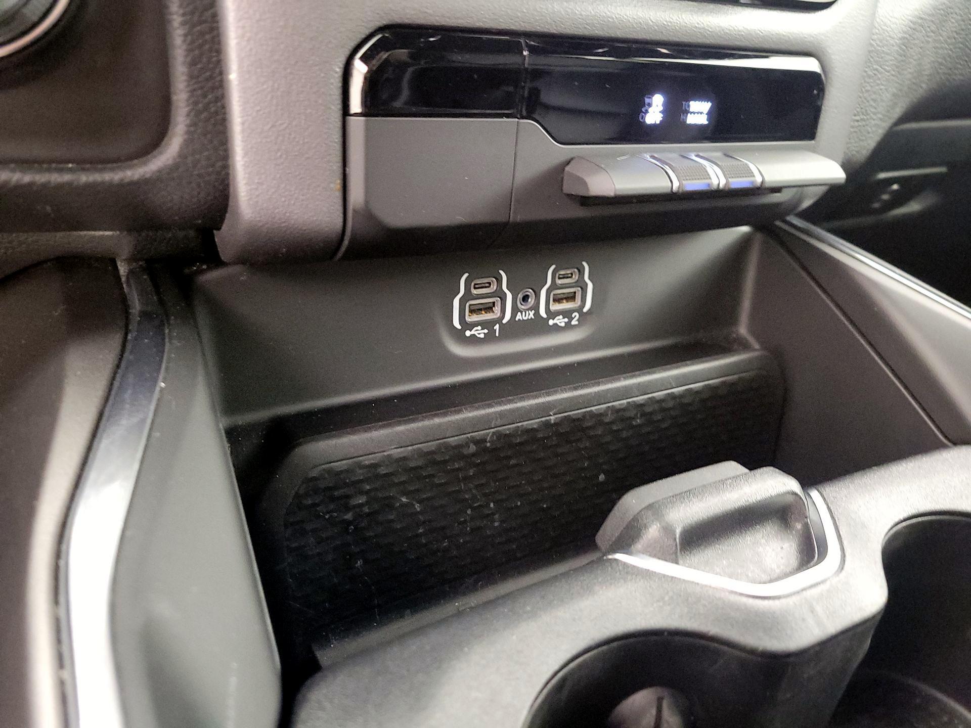 Thumbnail: 2024 RAM 1500 - 19