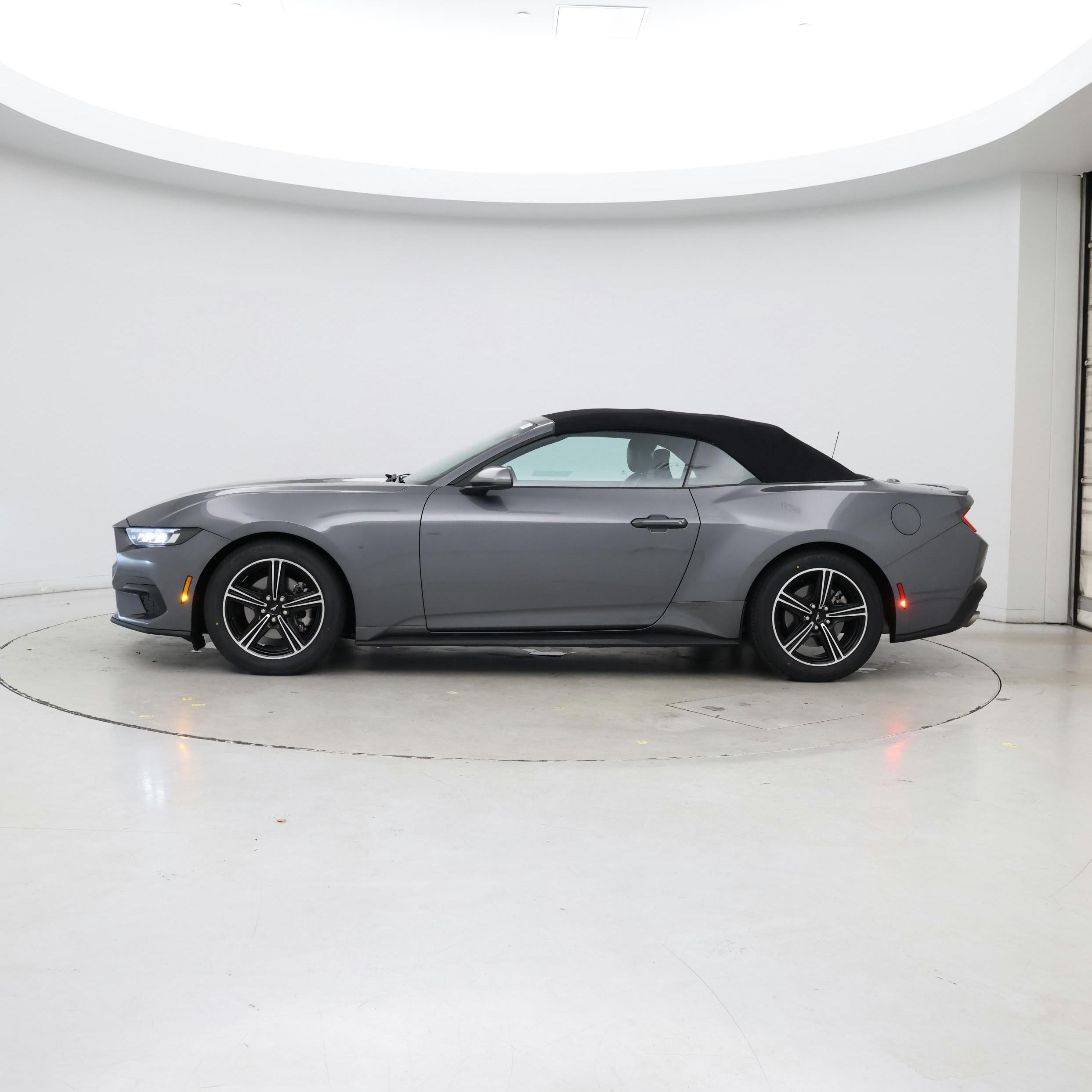 Thumbnail: 2024 Ford Mustang - 3