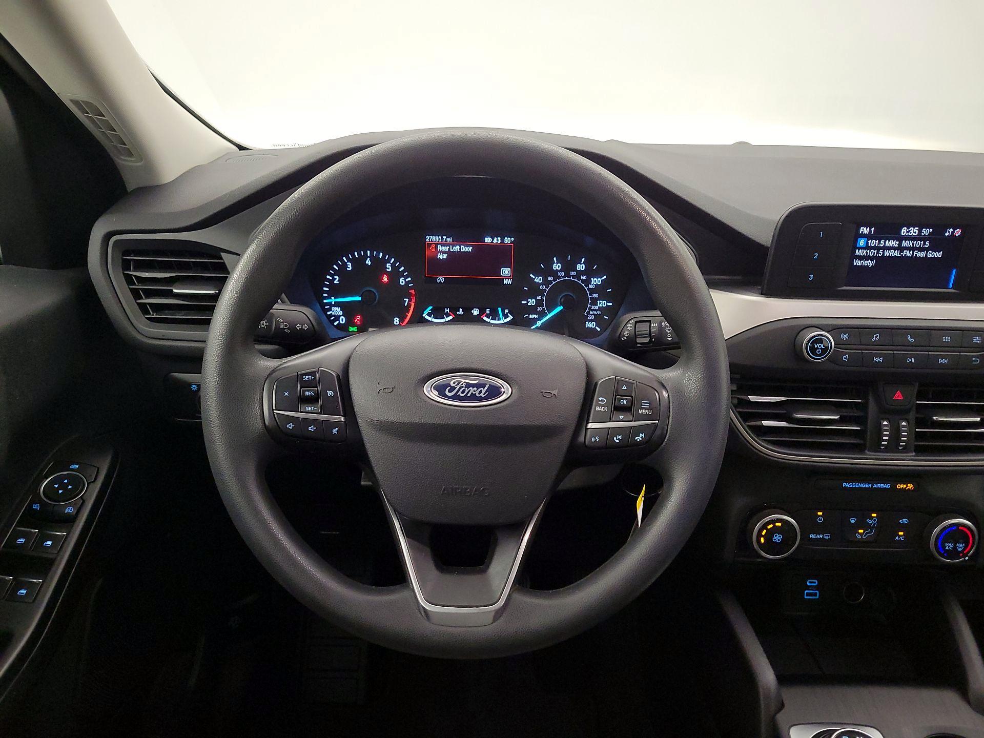 Thumbnail: 2022 Ford Escape - 10