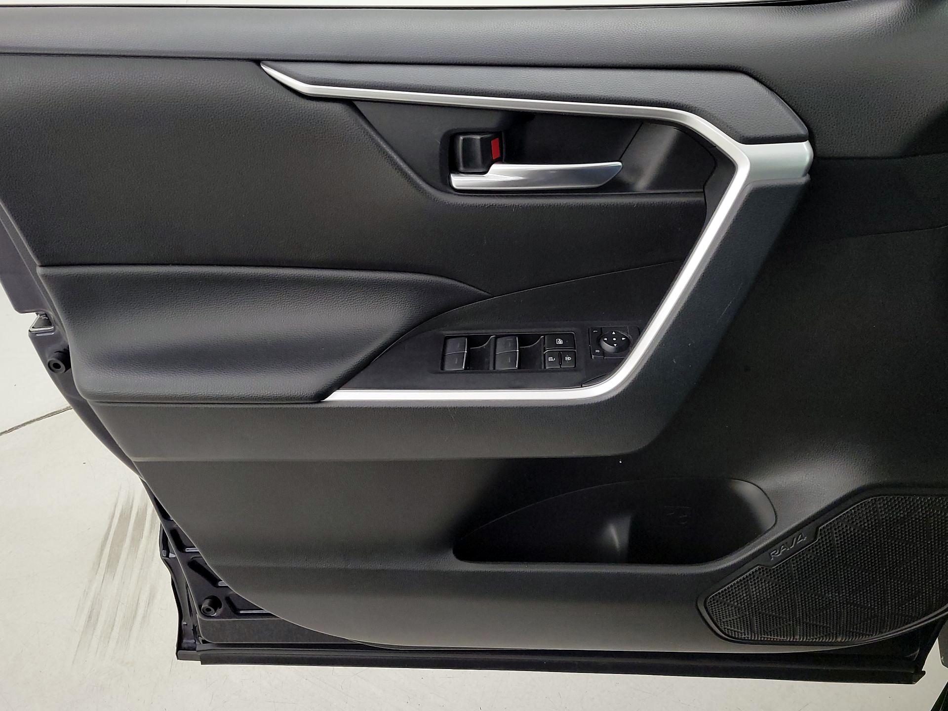 Thumbnail: 2023 Toyota RAV4 - 12