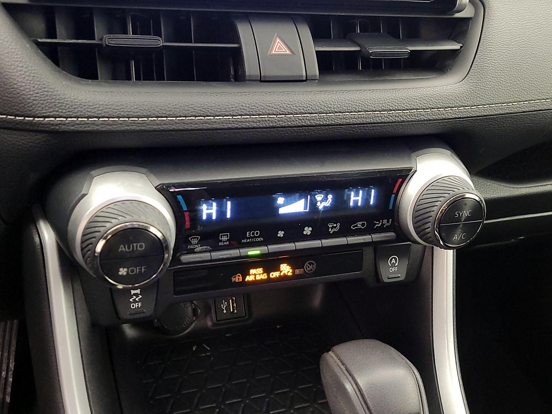 Thumbnail: 2023 Toyota RAV4 - 16