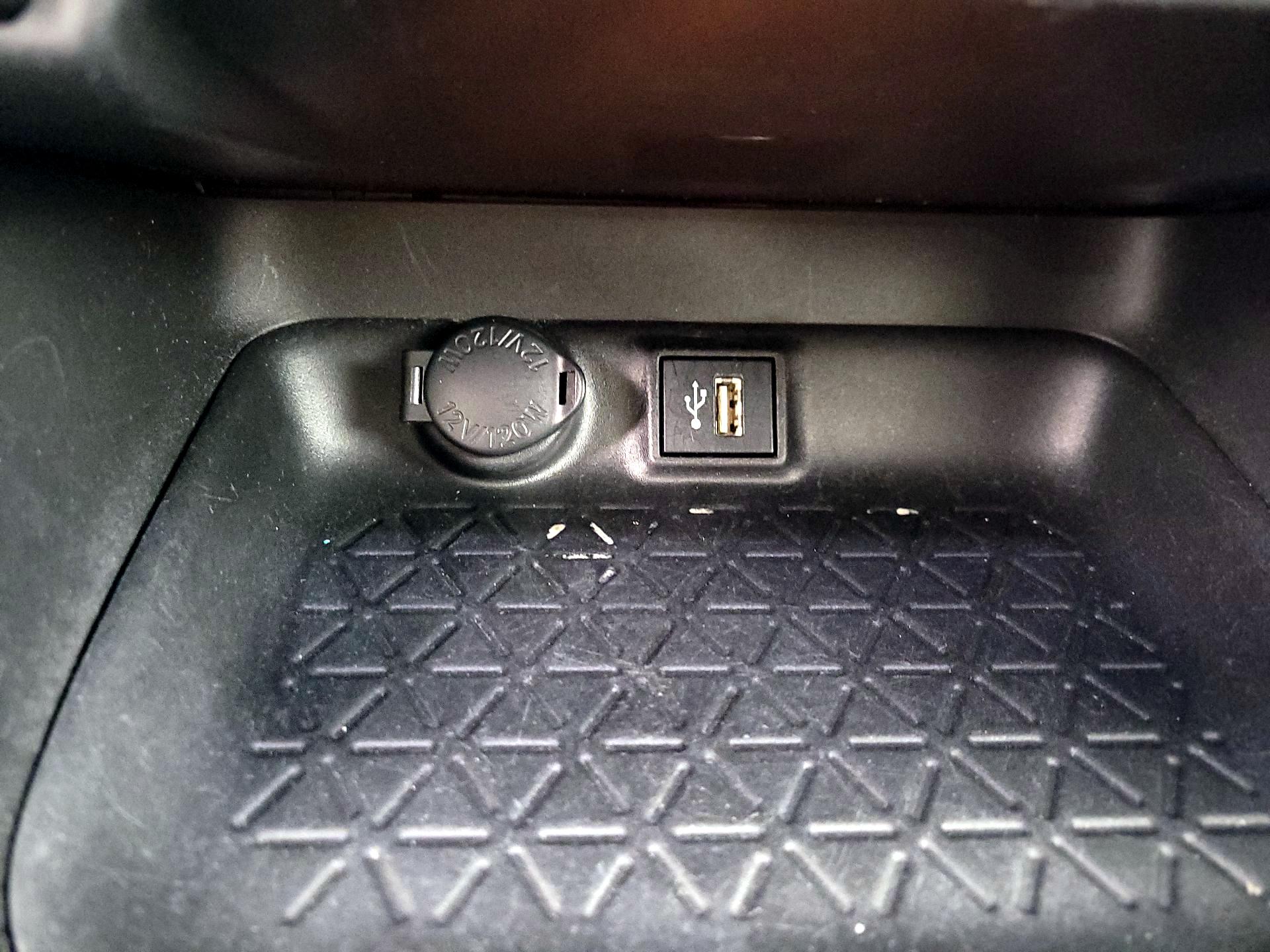 Thumbnail: 2023 Toyota RAV4 - 18