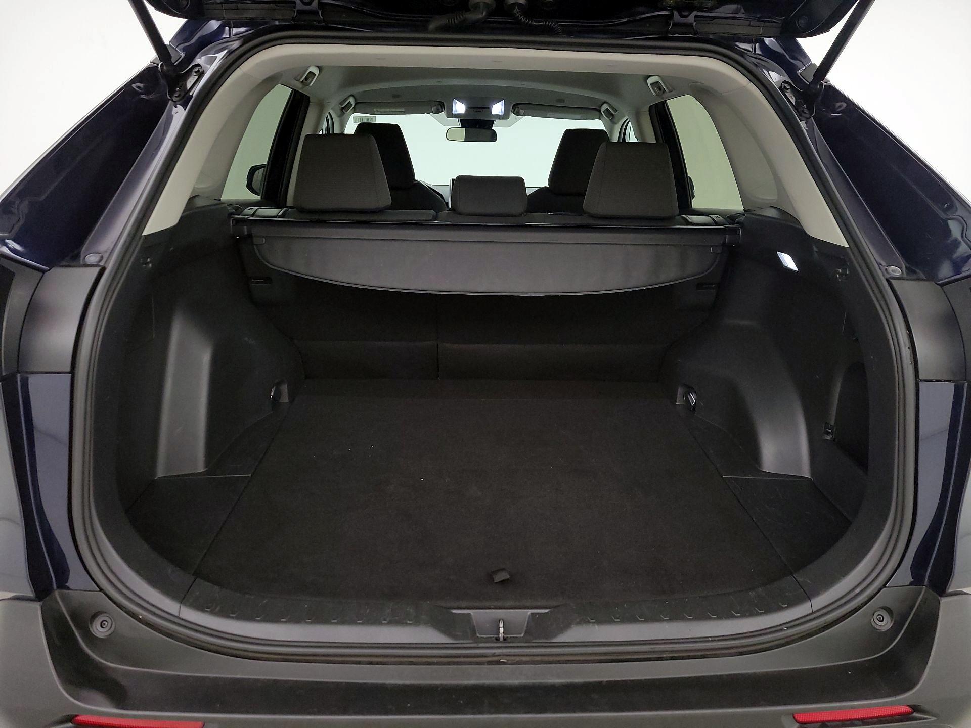 Thumbnail: 2023 Toyota RAV4 - 20