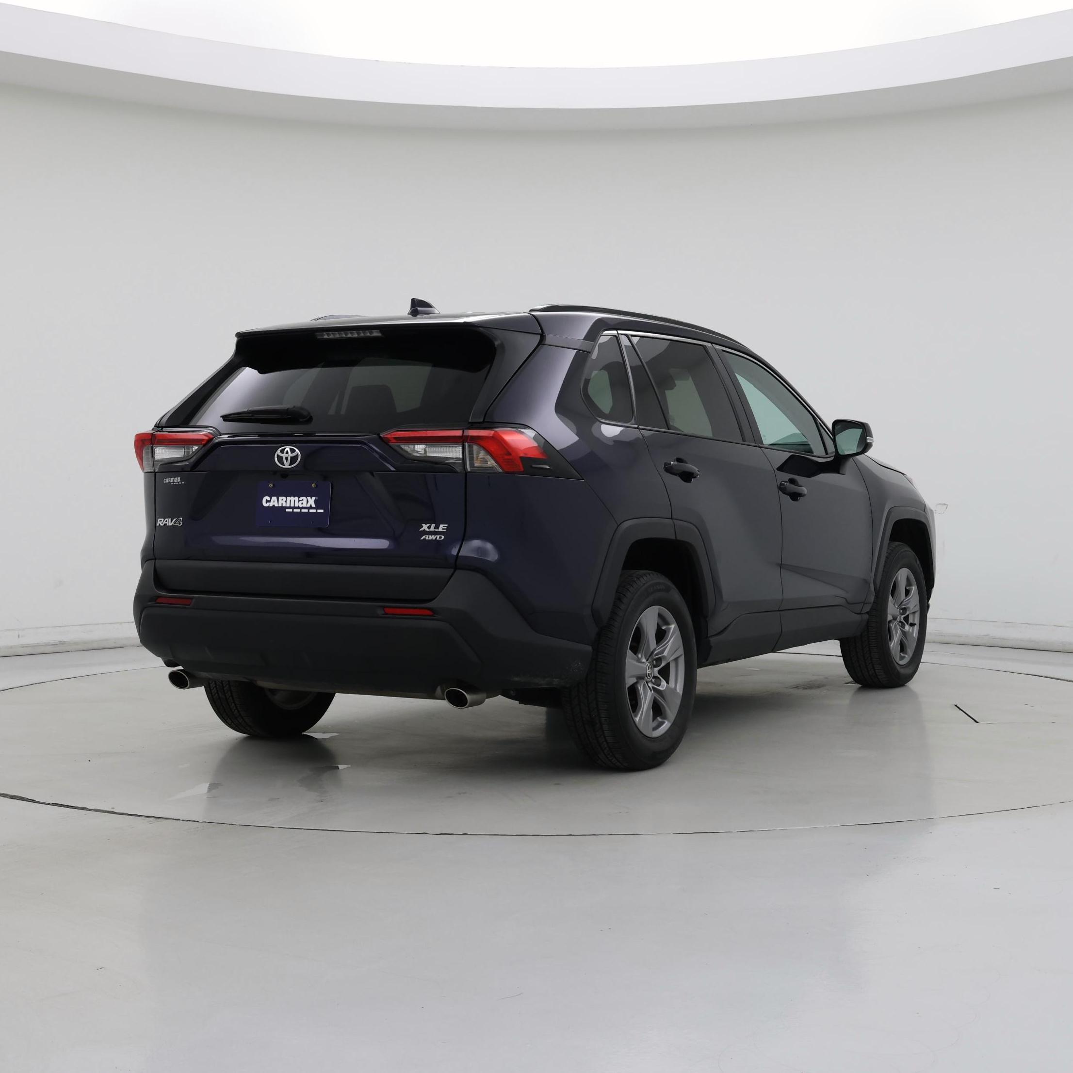 Thumbnail: 2023 Toyota RAV4 - 8