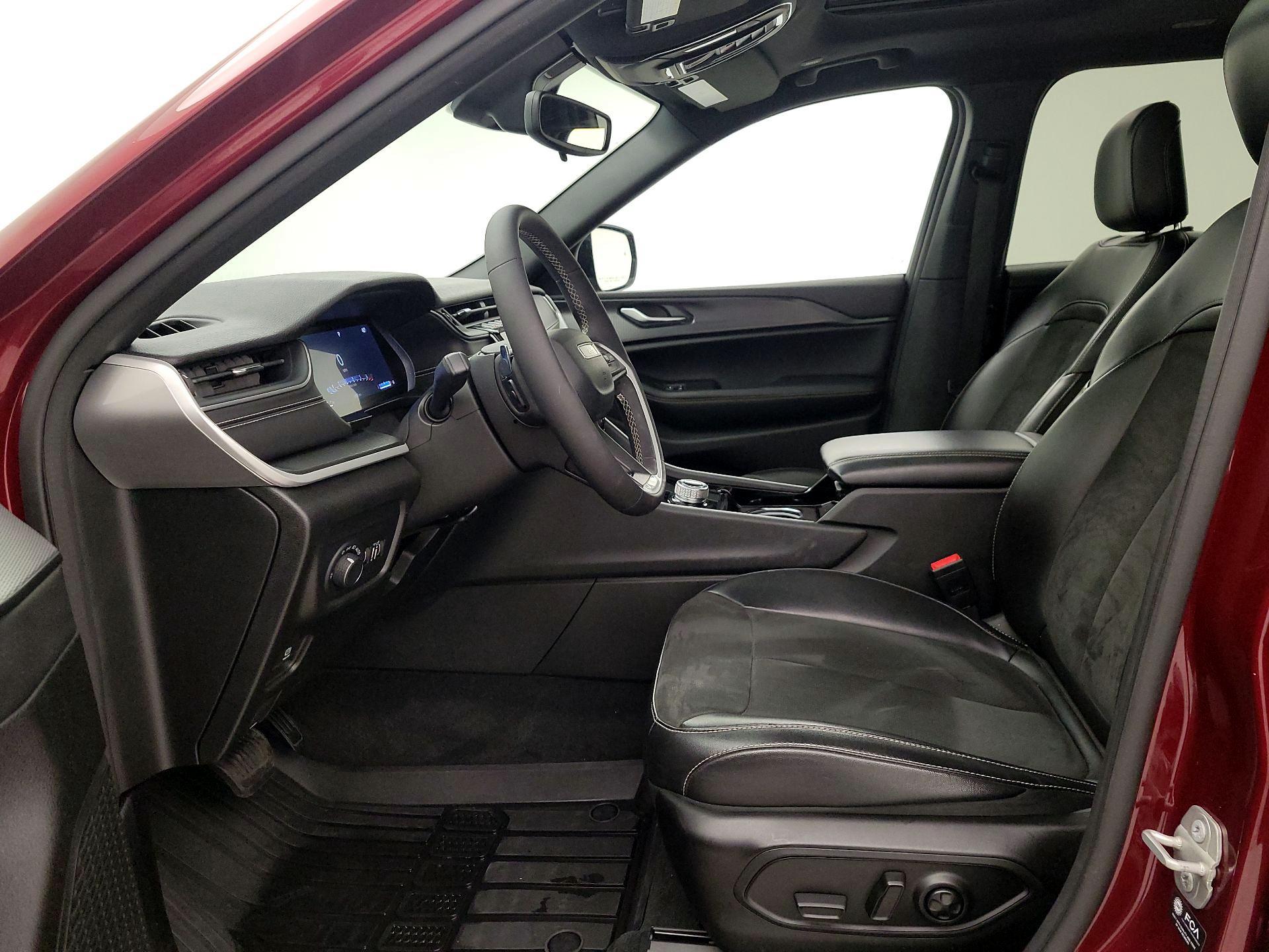 Thumbnail: 2023 Jeep Grand Cherokee L - 11