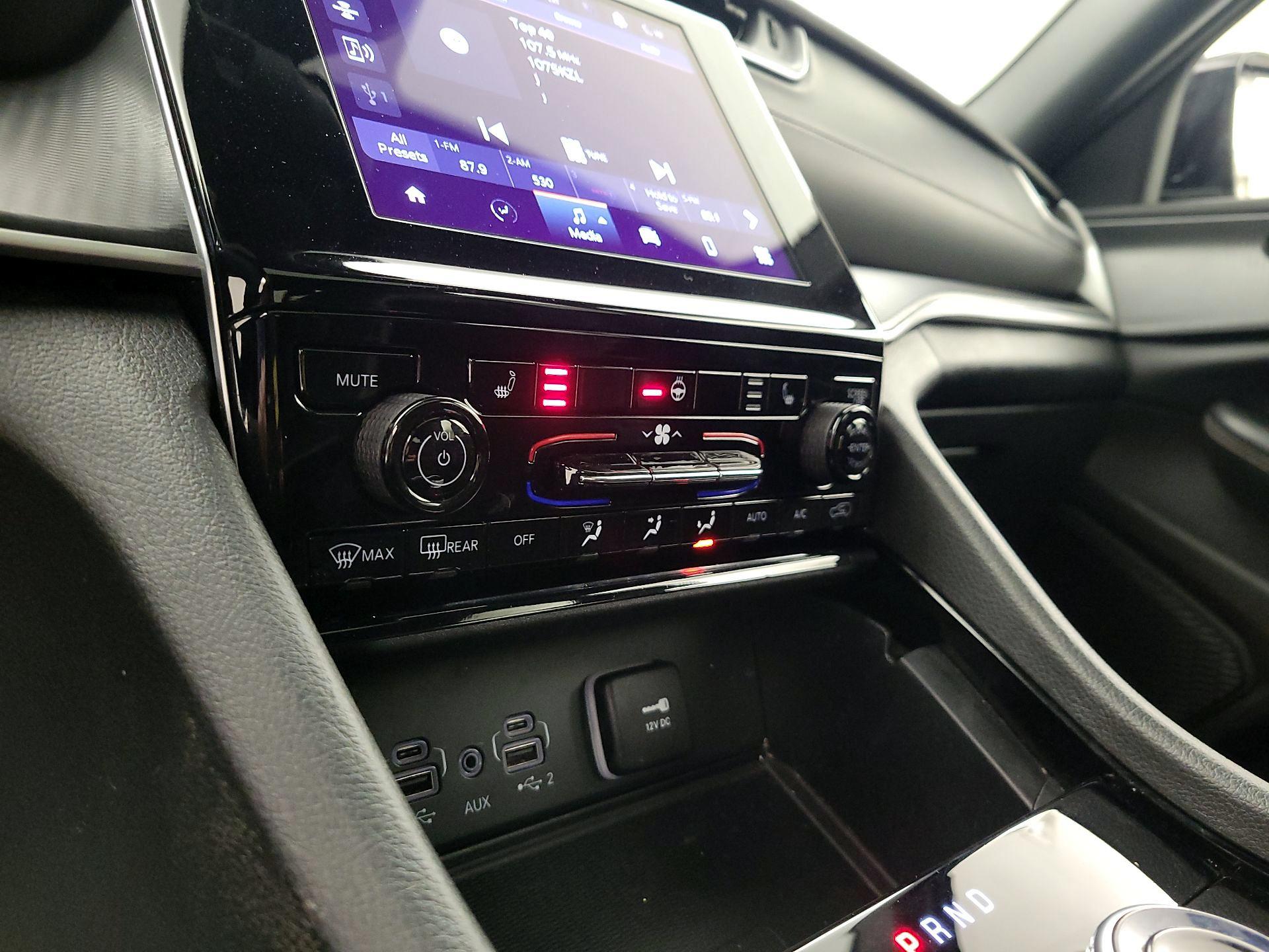 Thumbnail: 2023 Jeep Grand Cherokee L - 16