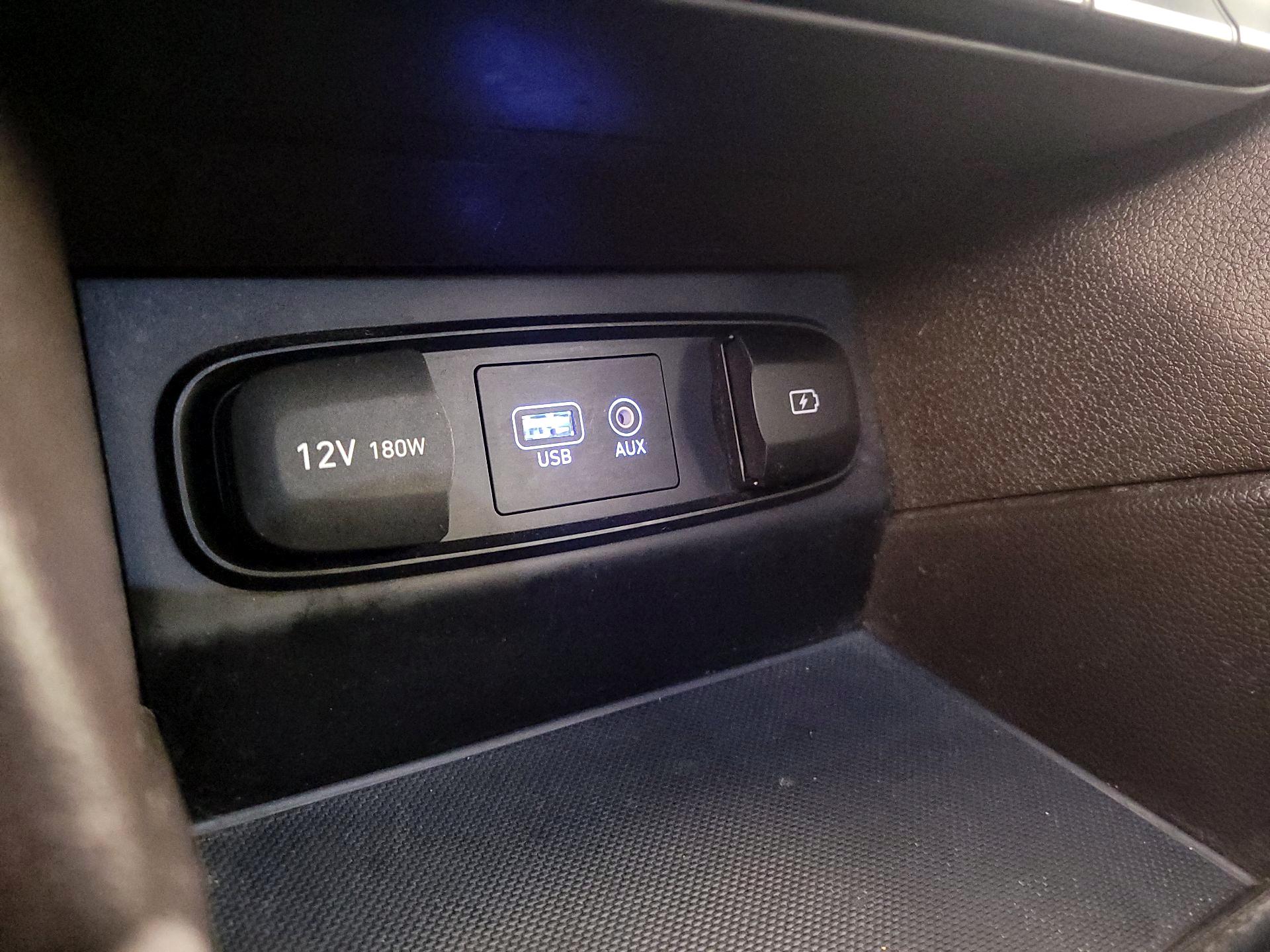 Thumbnail: 2020 Hyundai Santa Fe - 18