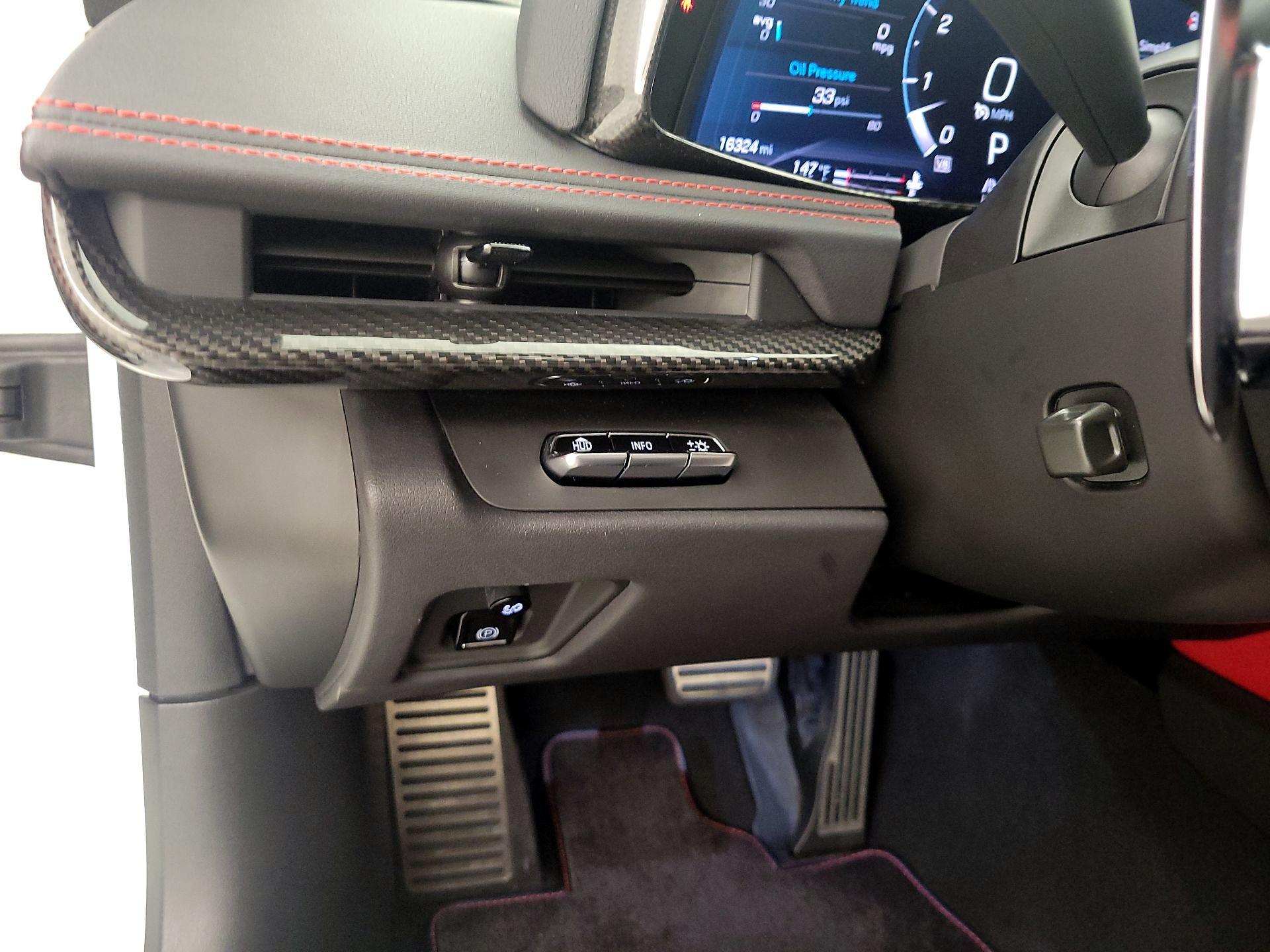 Thumbnail: 2020 Chevrolet Corvette - 13