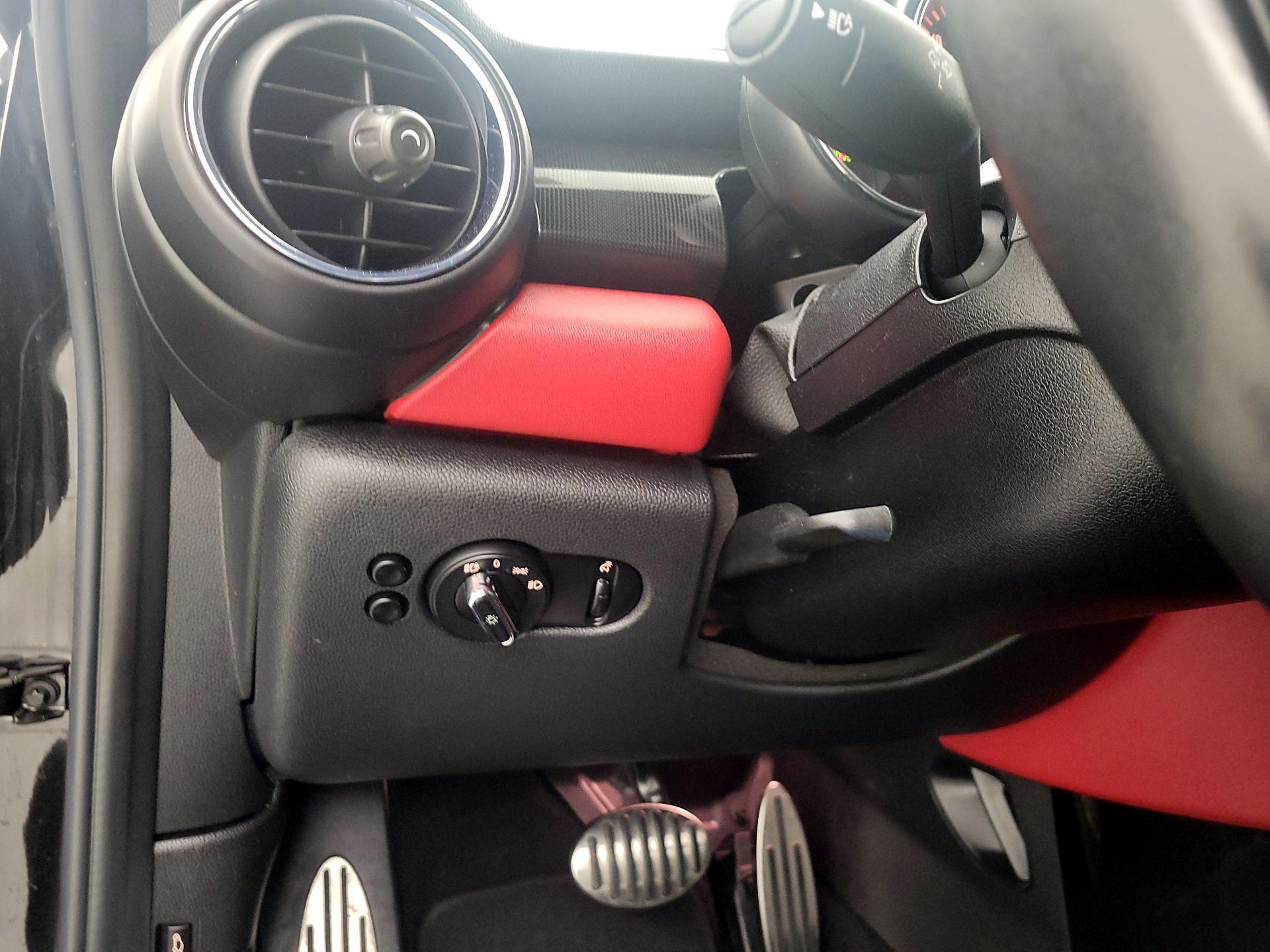 Thumbnail: 2019 MINI Cooper Hardtop - 13