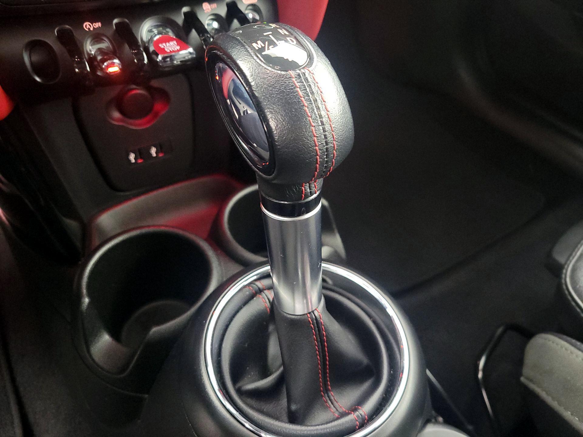 Thumbnail: 2019 MINI Cooper Hardtop - 18