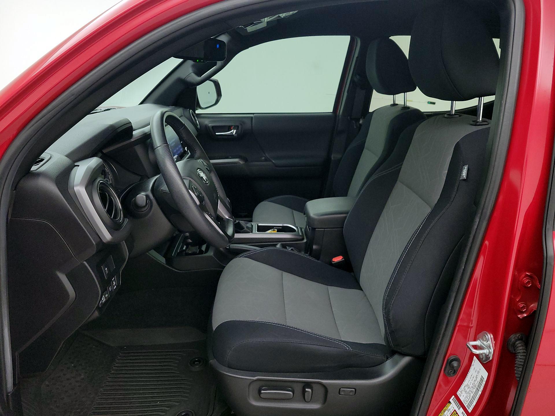 Thumbnail: 2022 Toyota Tacoma - 11