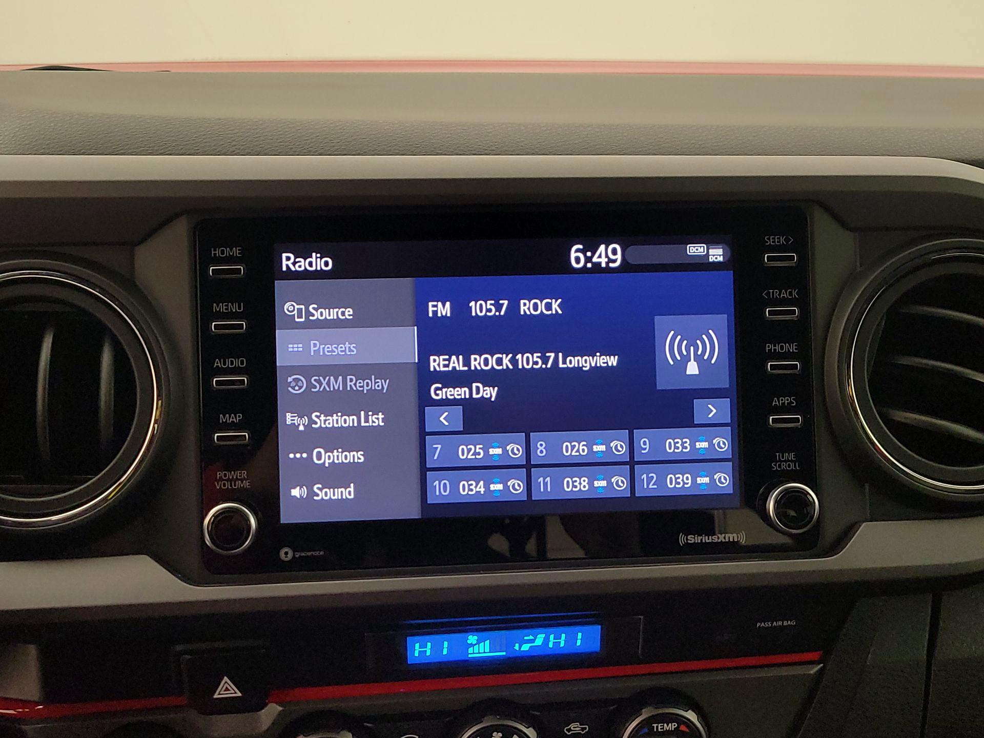 Thumbnail: 2022 Toyota Tacoma - 15