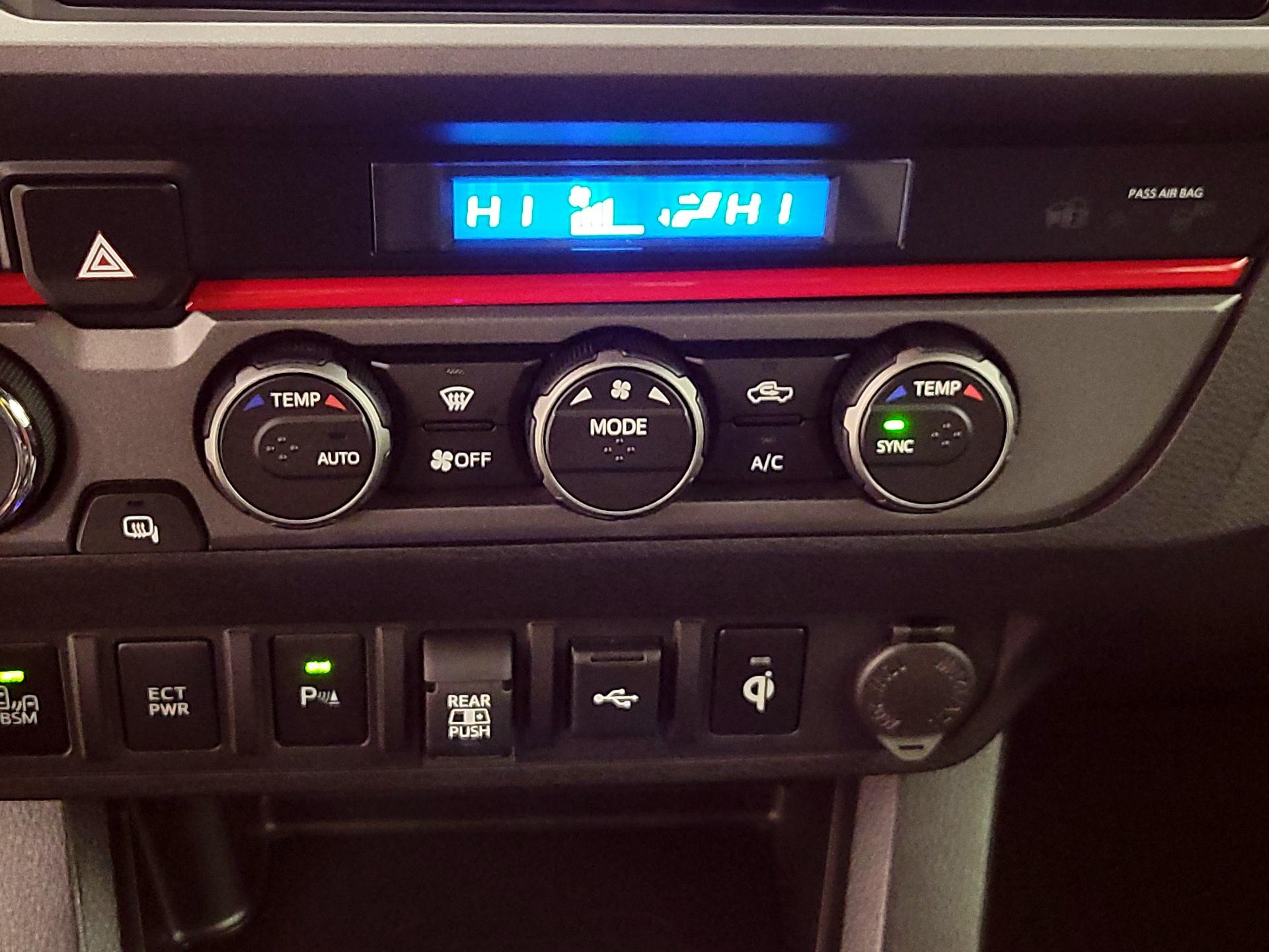 Thumbnail: 2022 Toyota Tacoma - 16