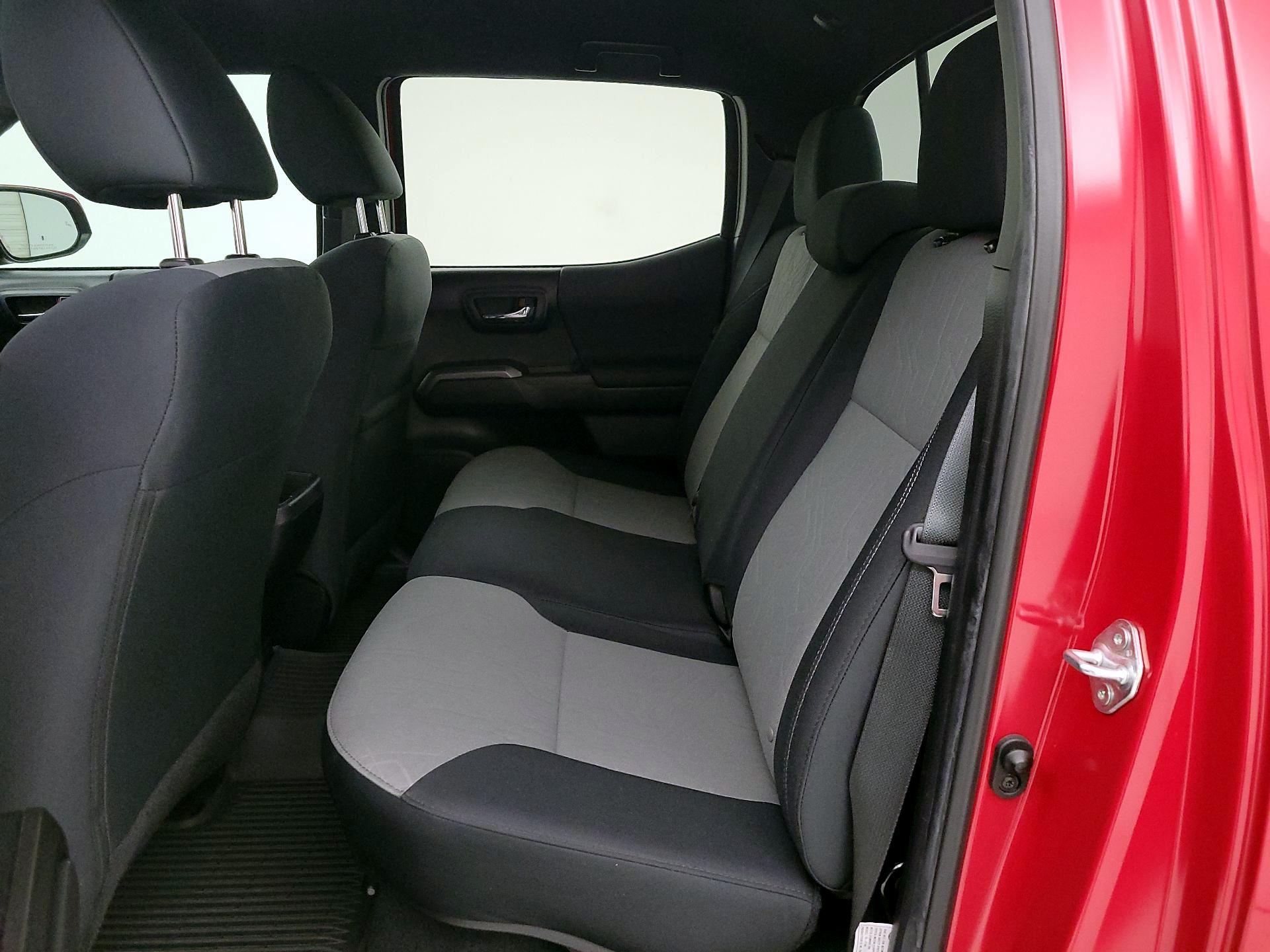 Thumbnail: 2022 Toyota Tacoma - 19