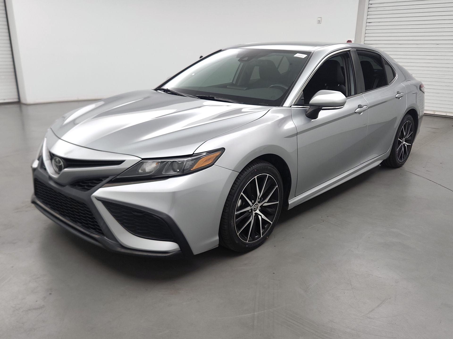 Thumbnail: 2023 Toyota Camry - 3