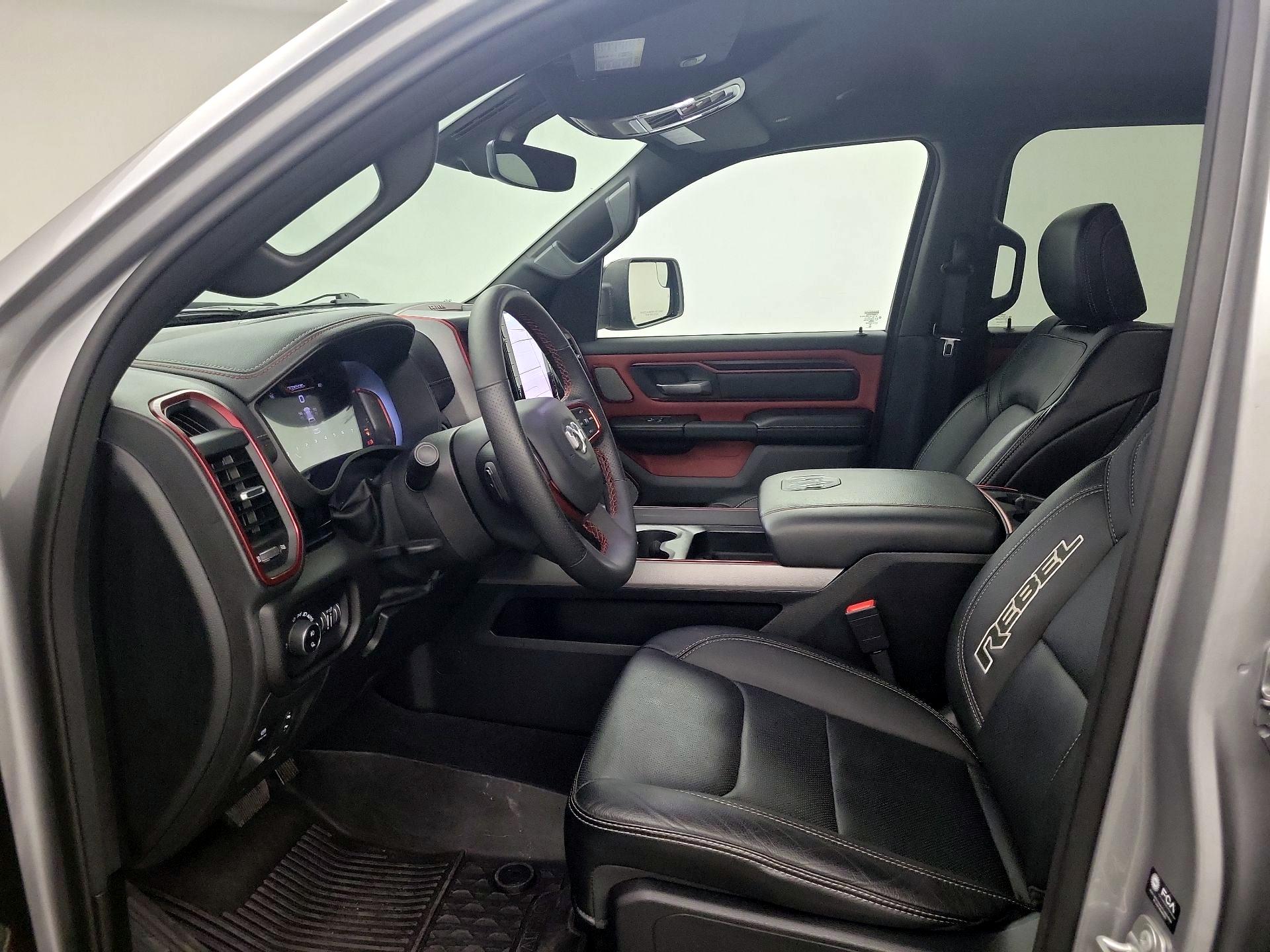 Thumbnail: 2025 RAM 1500 - 9