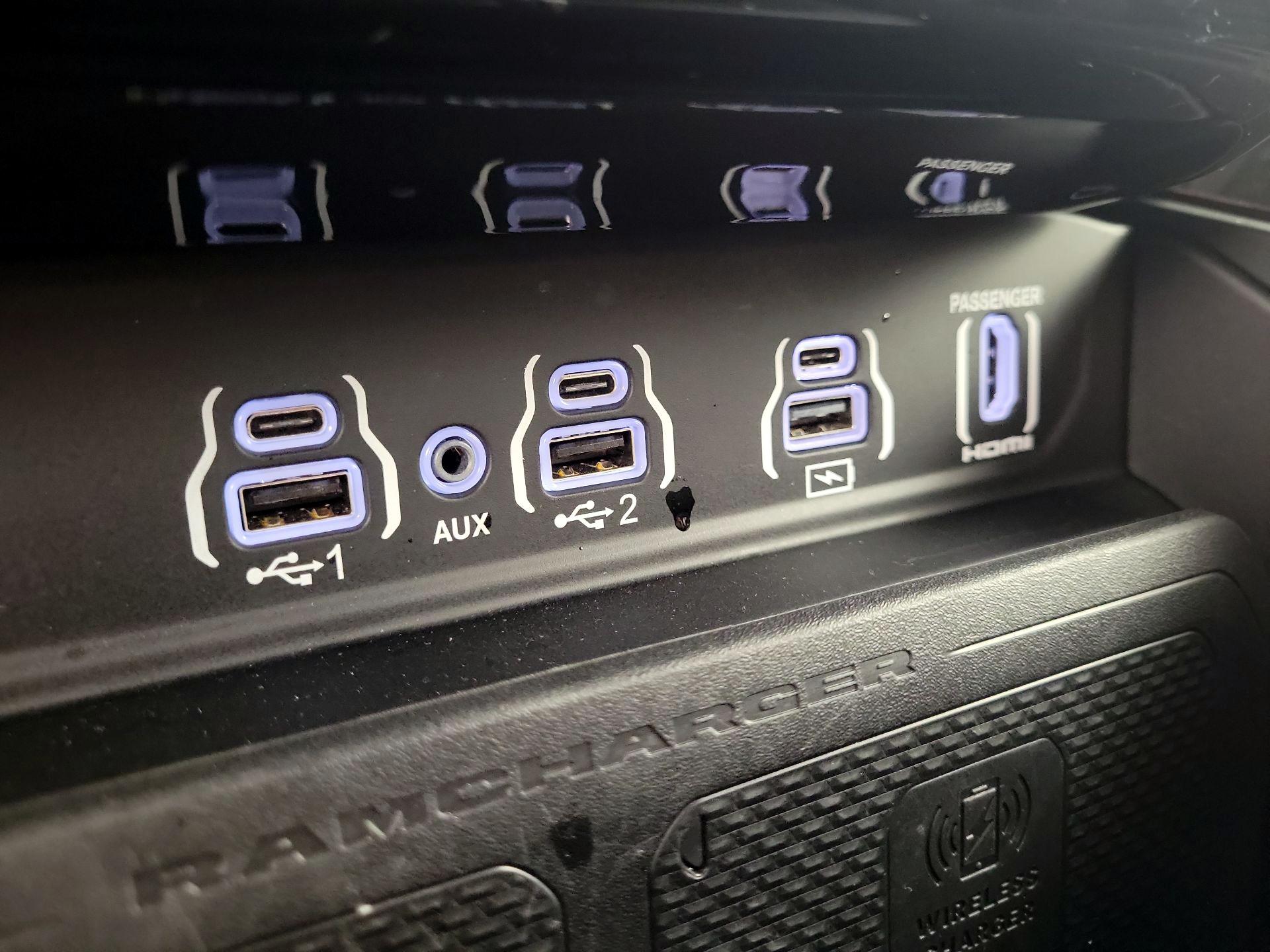 Thumbnail: 2025 RAM 1500 - 17