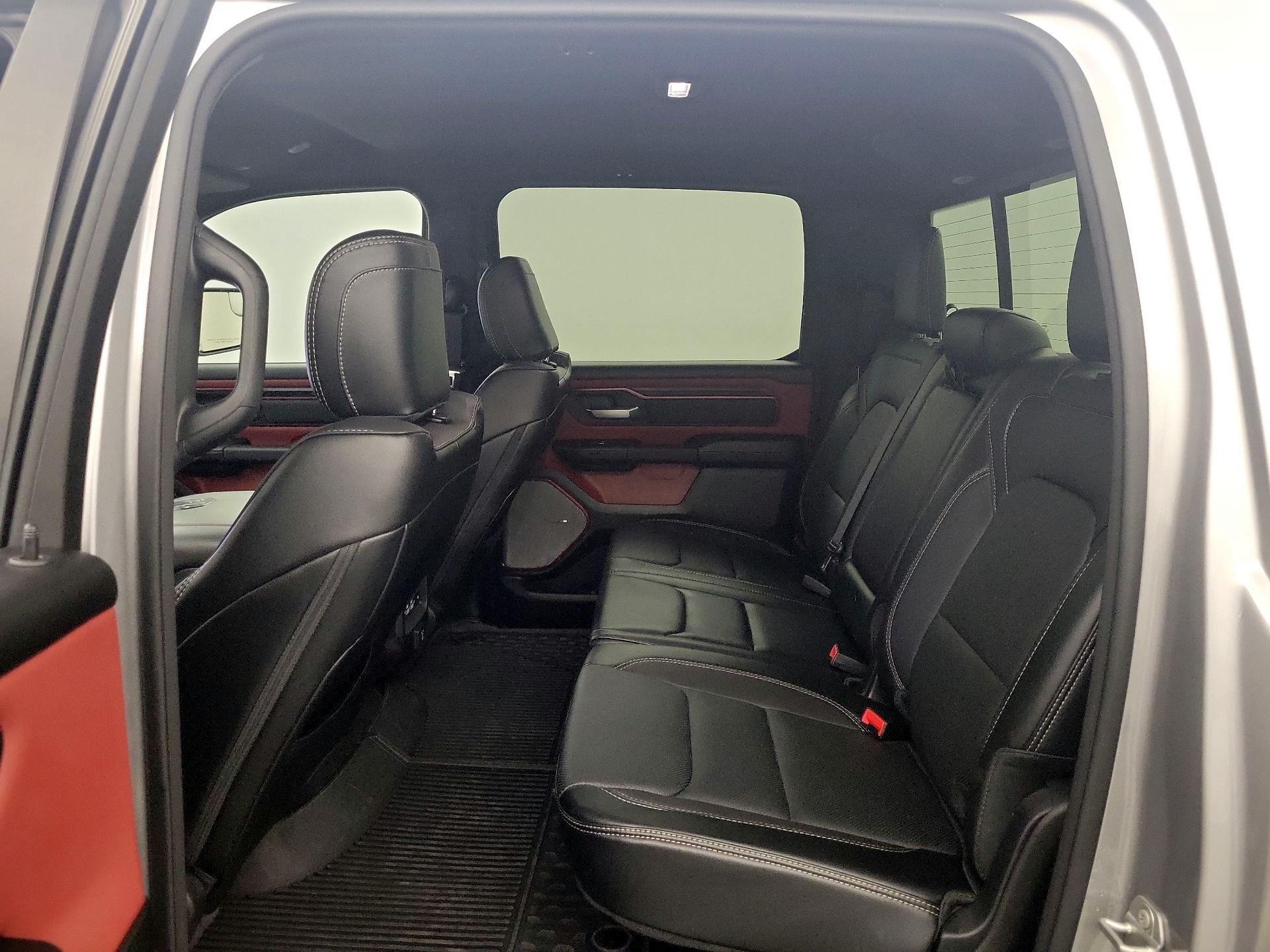 Thumbnail: 2025 RAM 1500 - 18