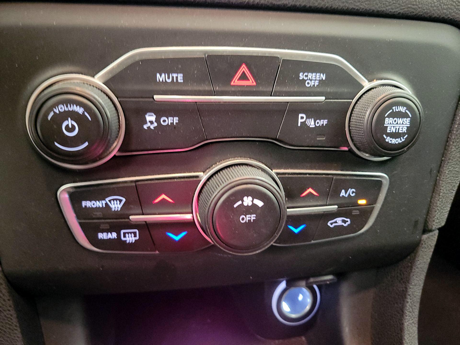 Thumbnail: 2023 Dodge Charger - 16