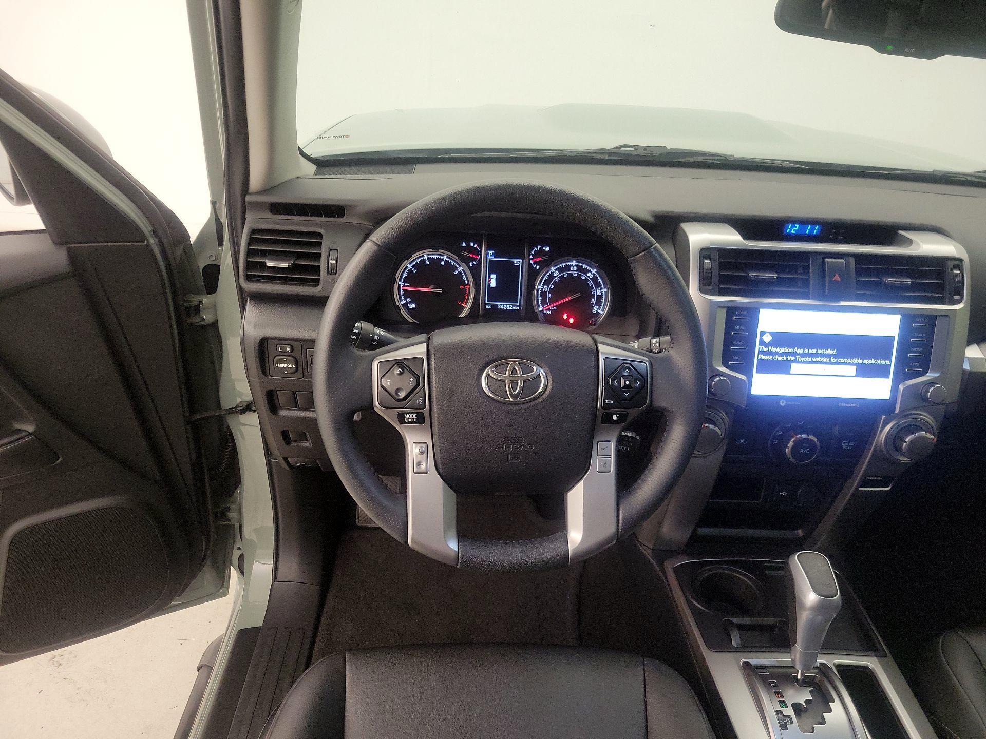 Thumbnail: 2022 Toyota 4Runner - 10