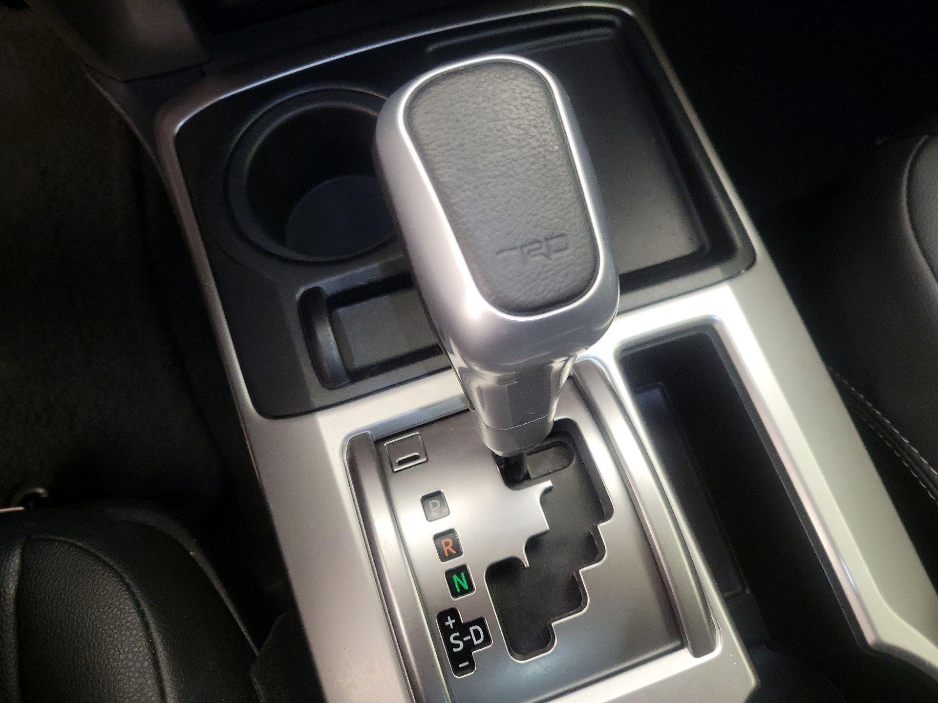 Thumbnail: 2022 Toyota 4Runner - 17