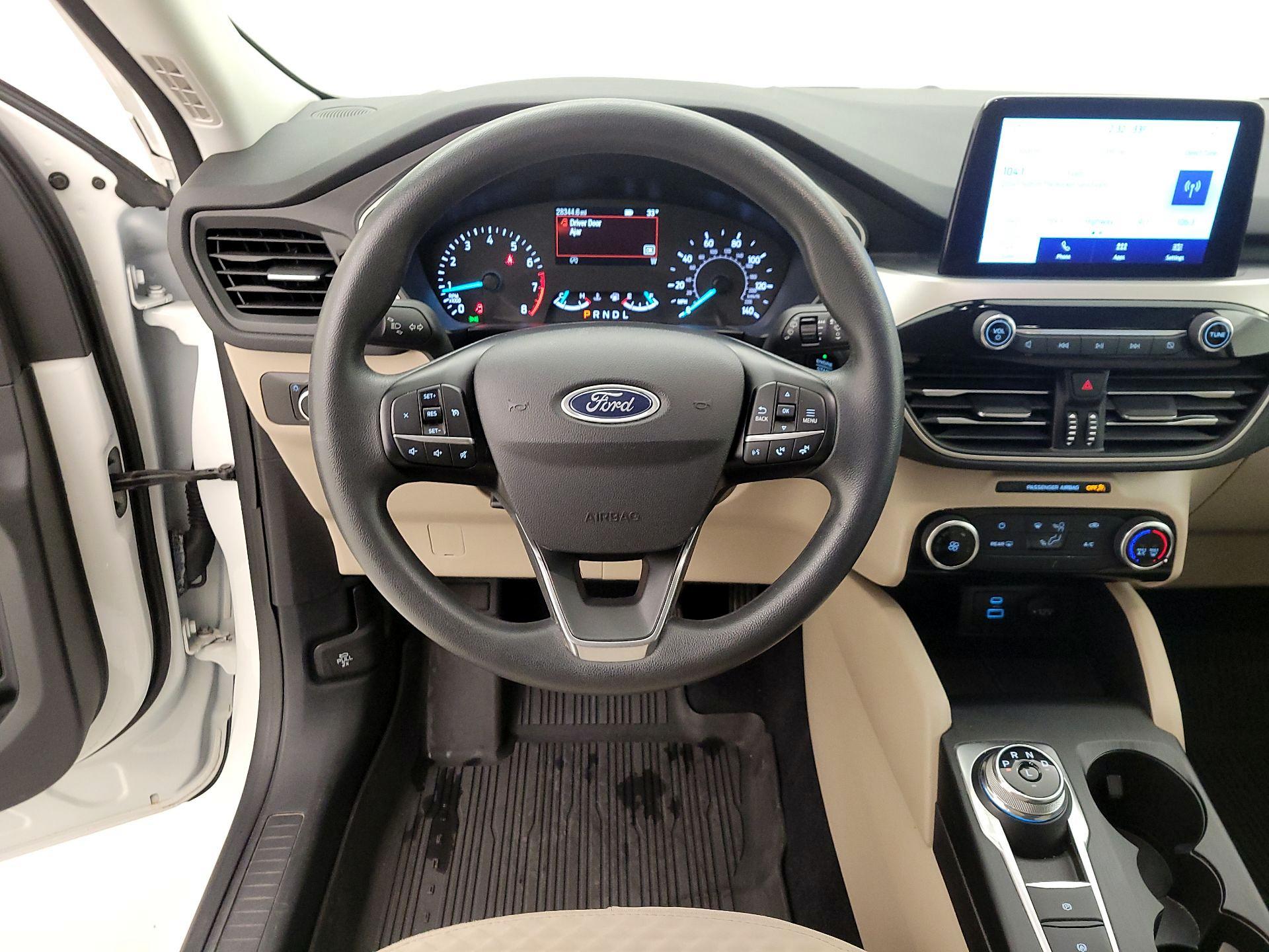 Thumbnail: 2022 Ford Escape - 10