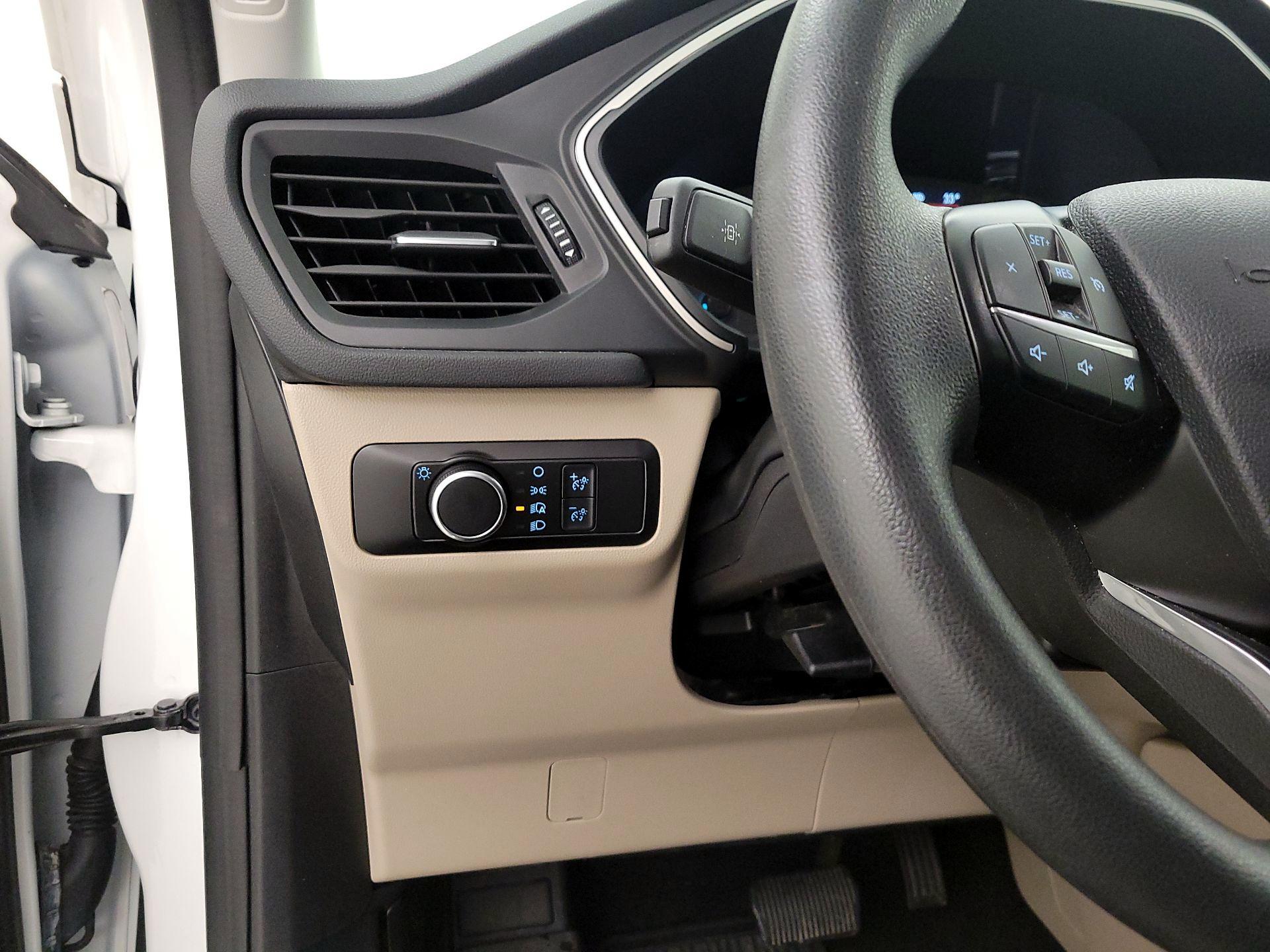 Thumbnail: 2022 Ford Escape - 13