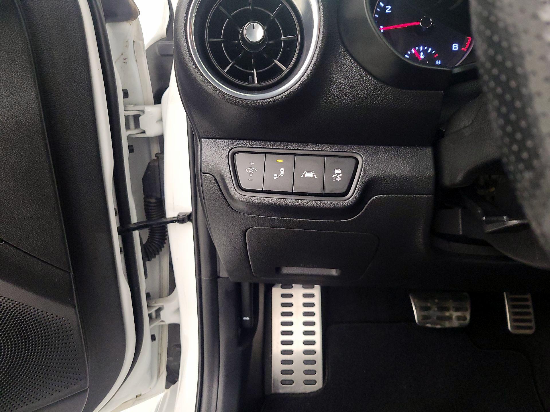 Thumbnail: 2021 Kia Forte - 13