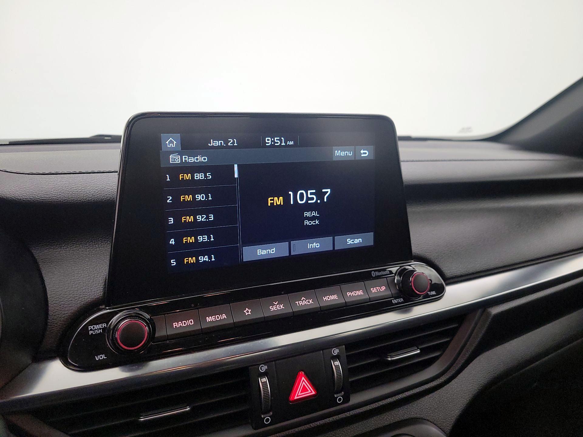 Thumbnail: 2021 Kia Forte - 15