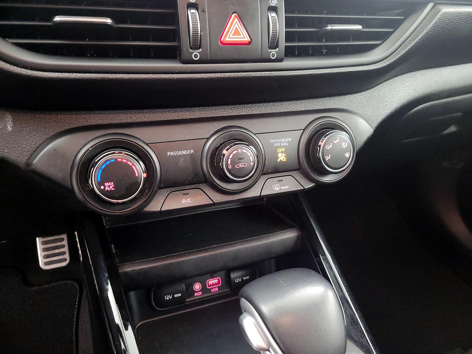 Thumbnail: 2021 Kia Forte - 16