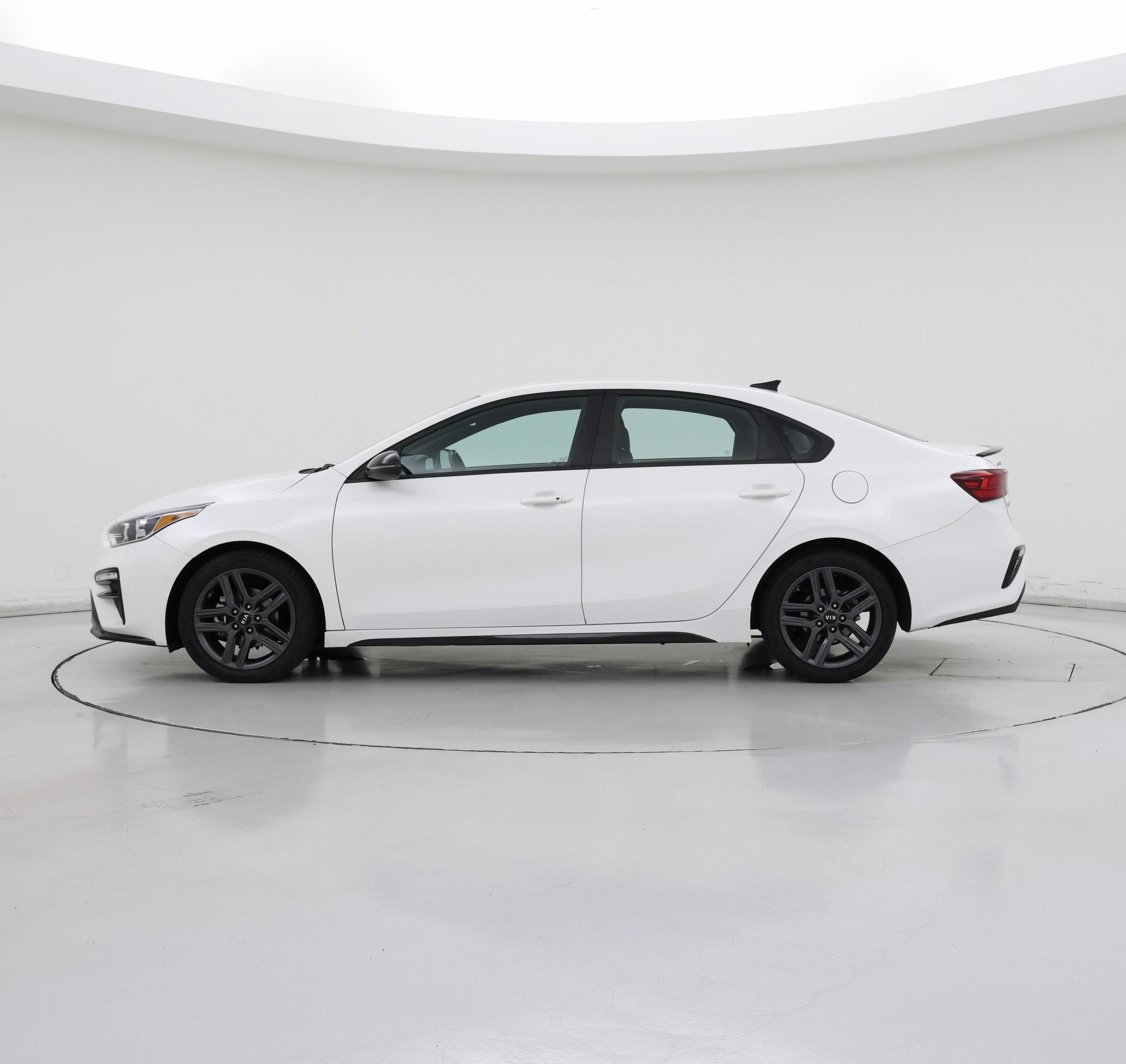 Thumbnail: 2021 Kia Forte - 3