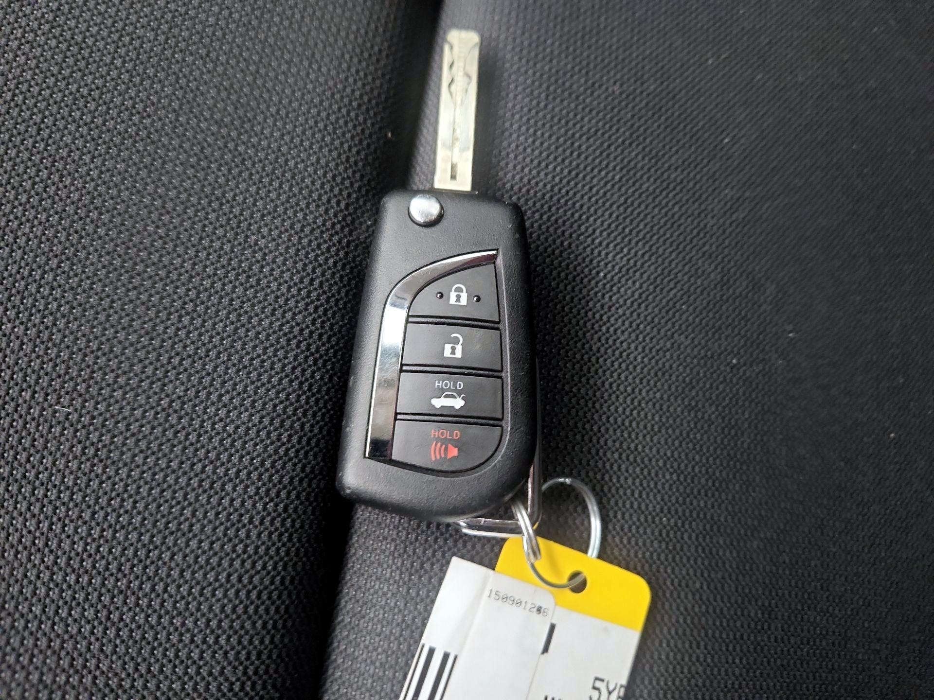 Thumbnail: 2025 Toyota Corolla - 20