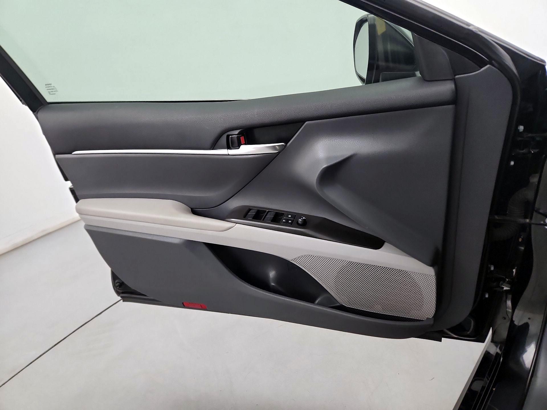 Thumbnail: 2024 Toyota Camry - 10