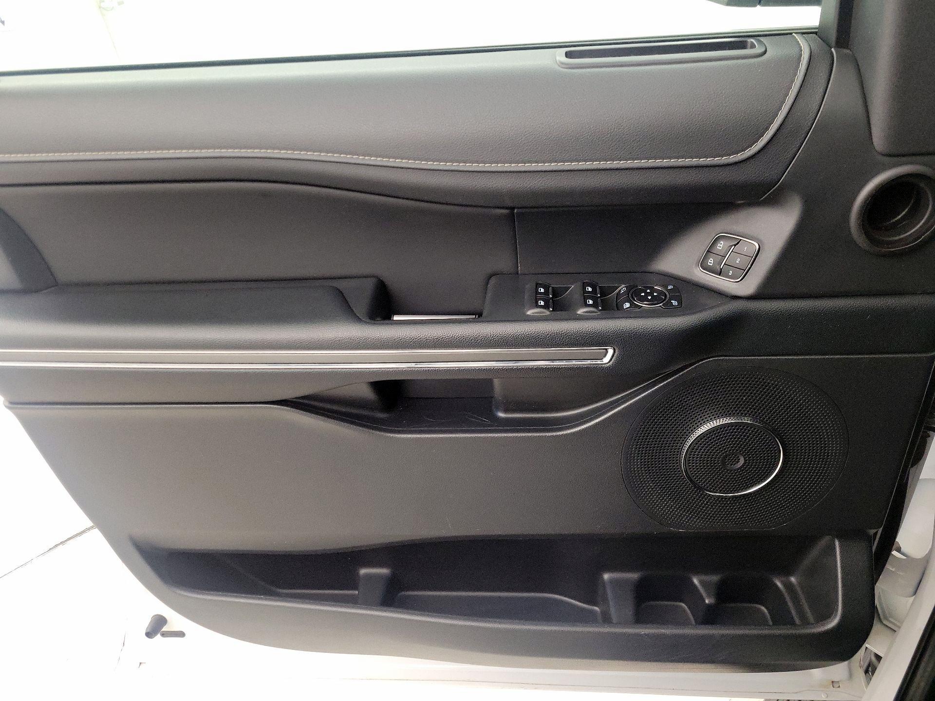 Thumbnail: 2024 Ford Expedition - 10