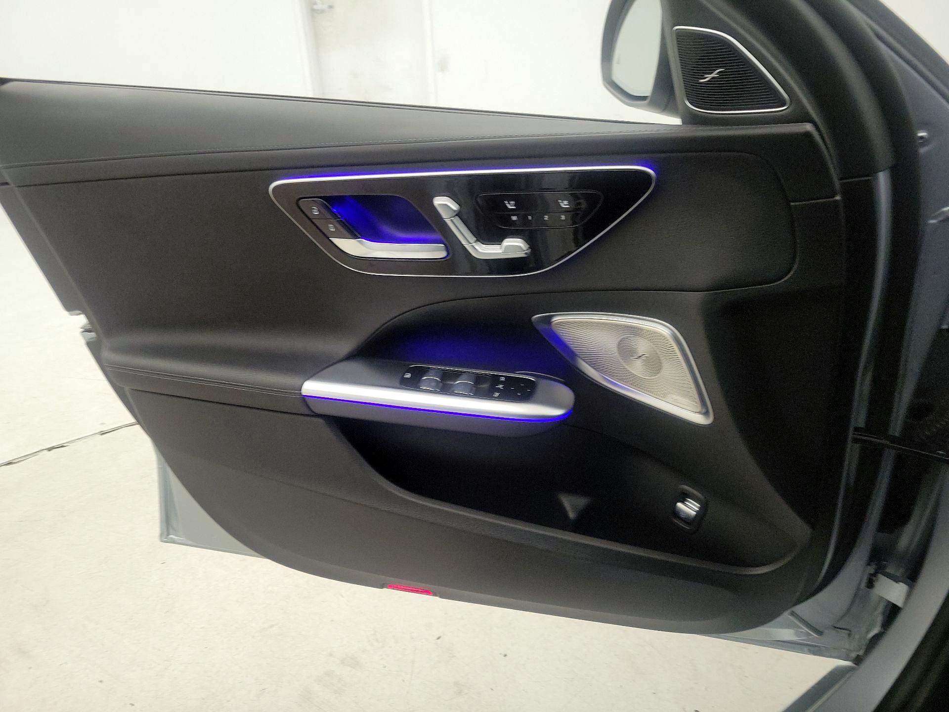 Thumbnail: 2022 Mercedes-Benz C-Class - 12