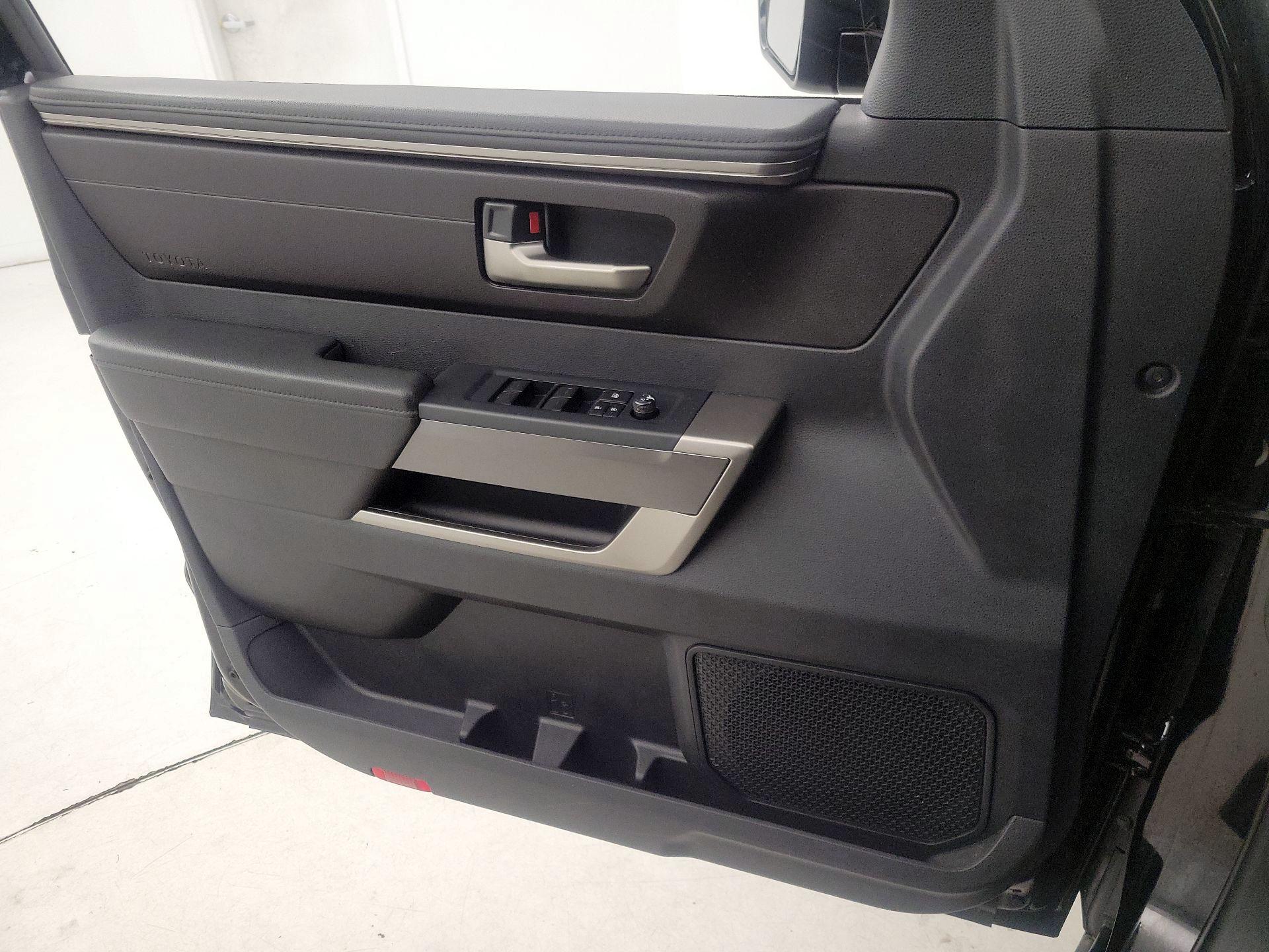 Thumbnail: 2022 Toyota Tundra - 12