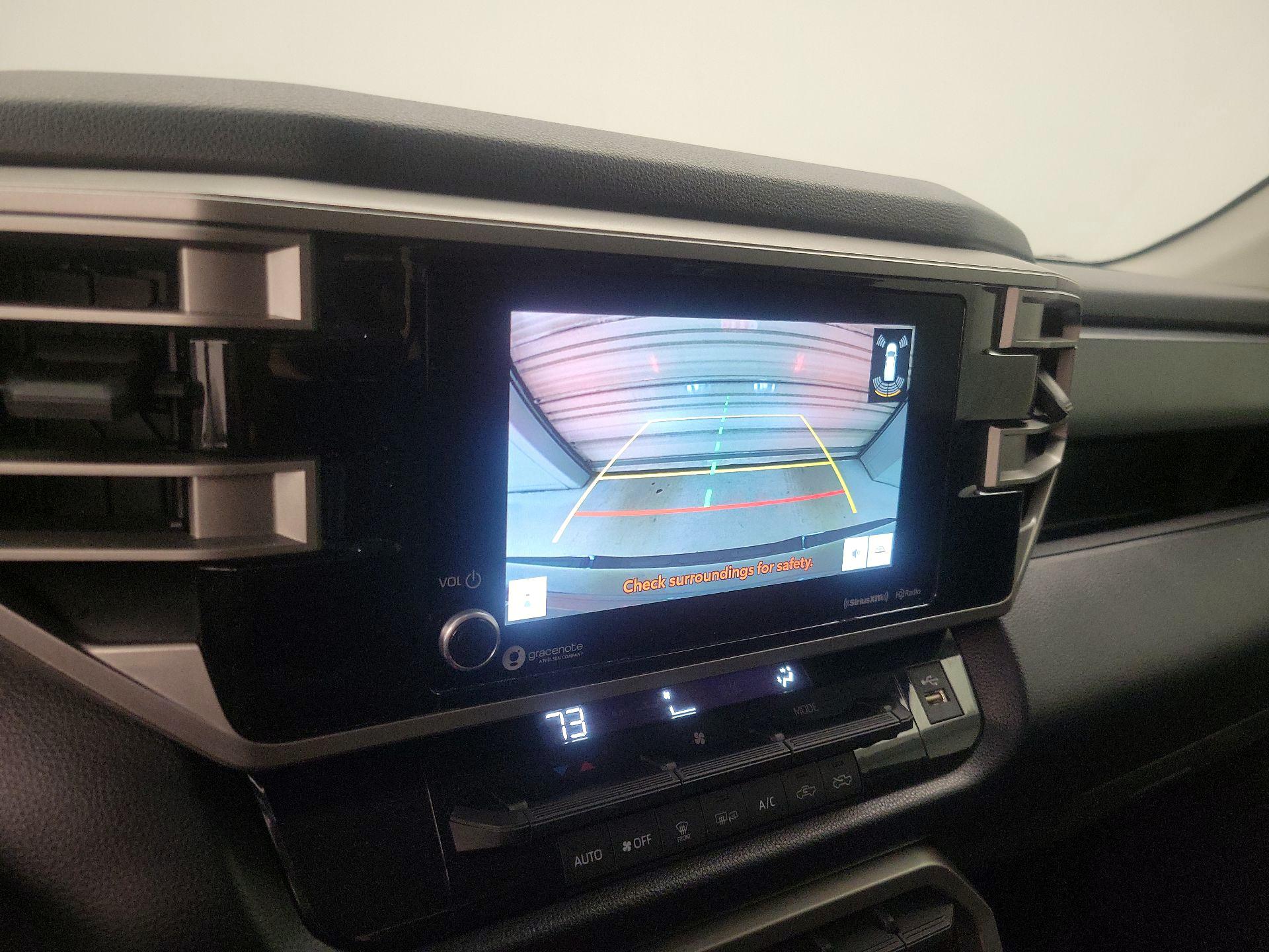 Thumbnail: 2022 Toyota Tundra - 14