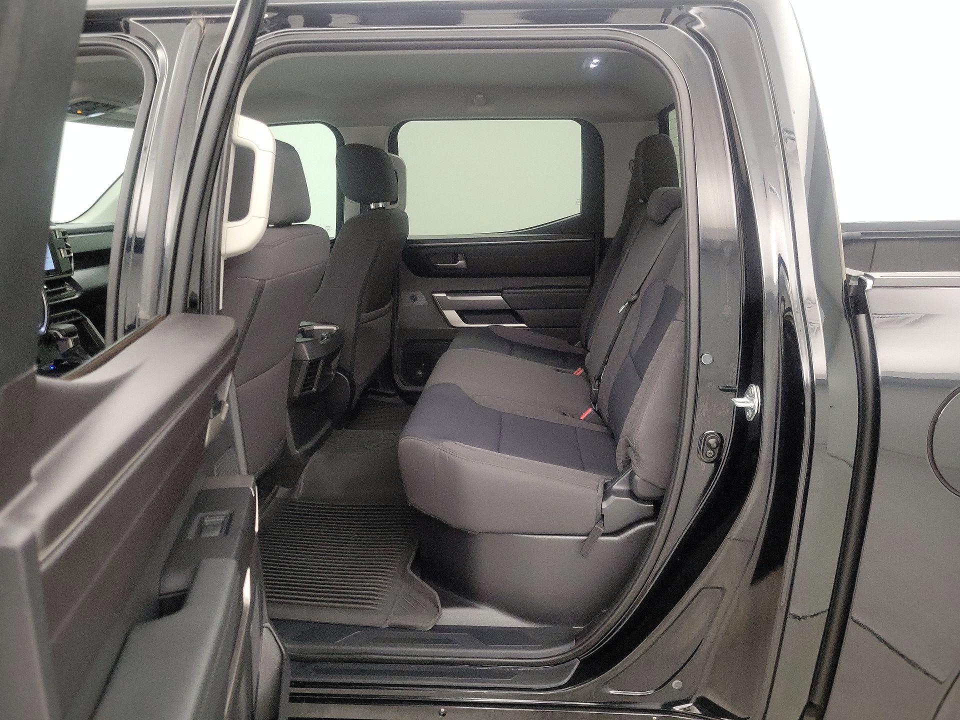 Thumbnail: 2022 Toyota Tundra - 19