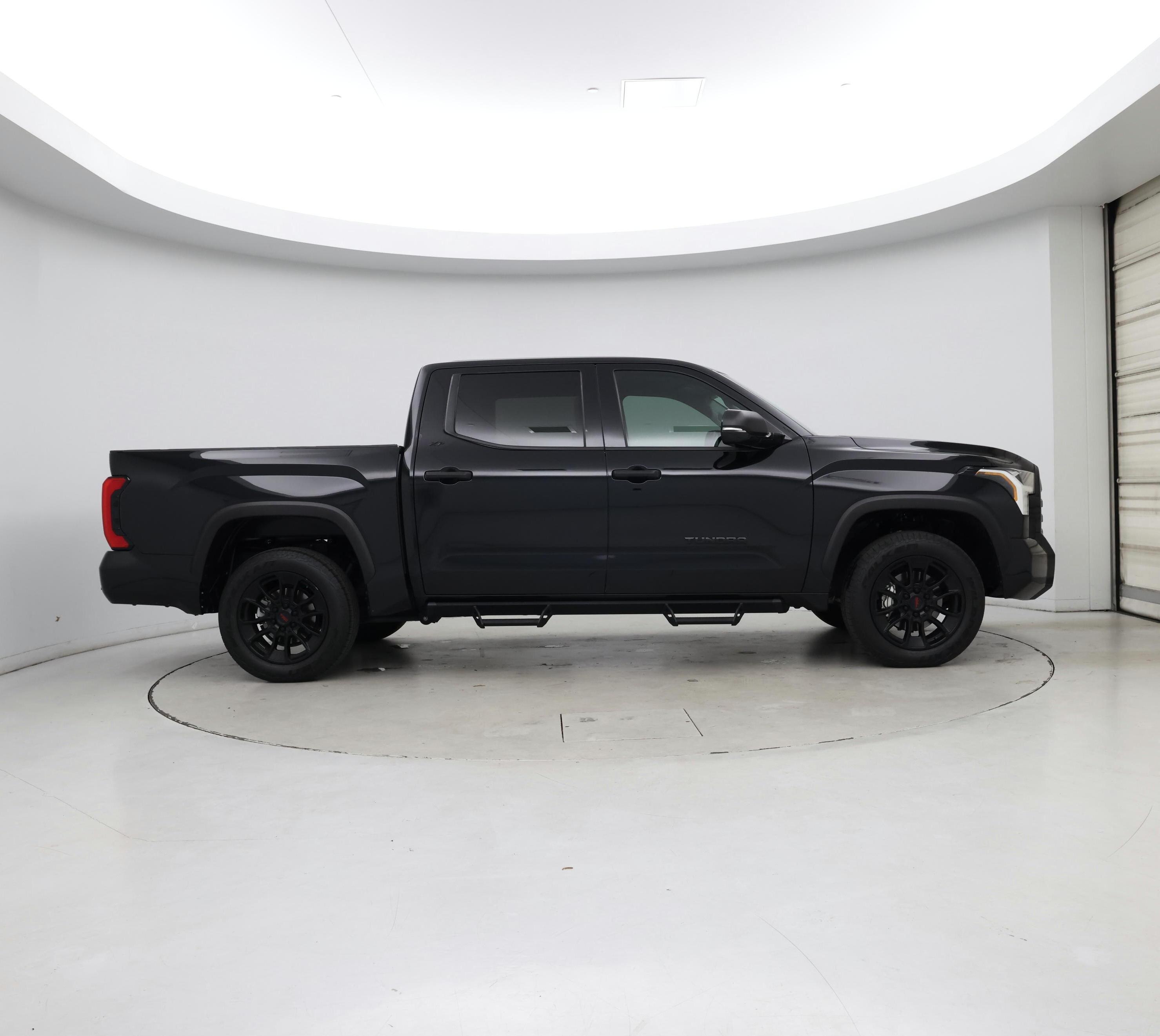 Thumbnail: 2022 Toyota Tundra - 7