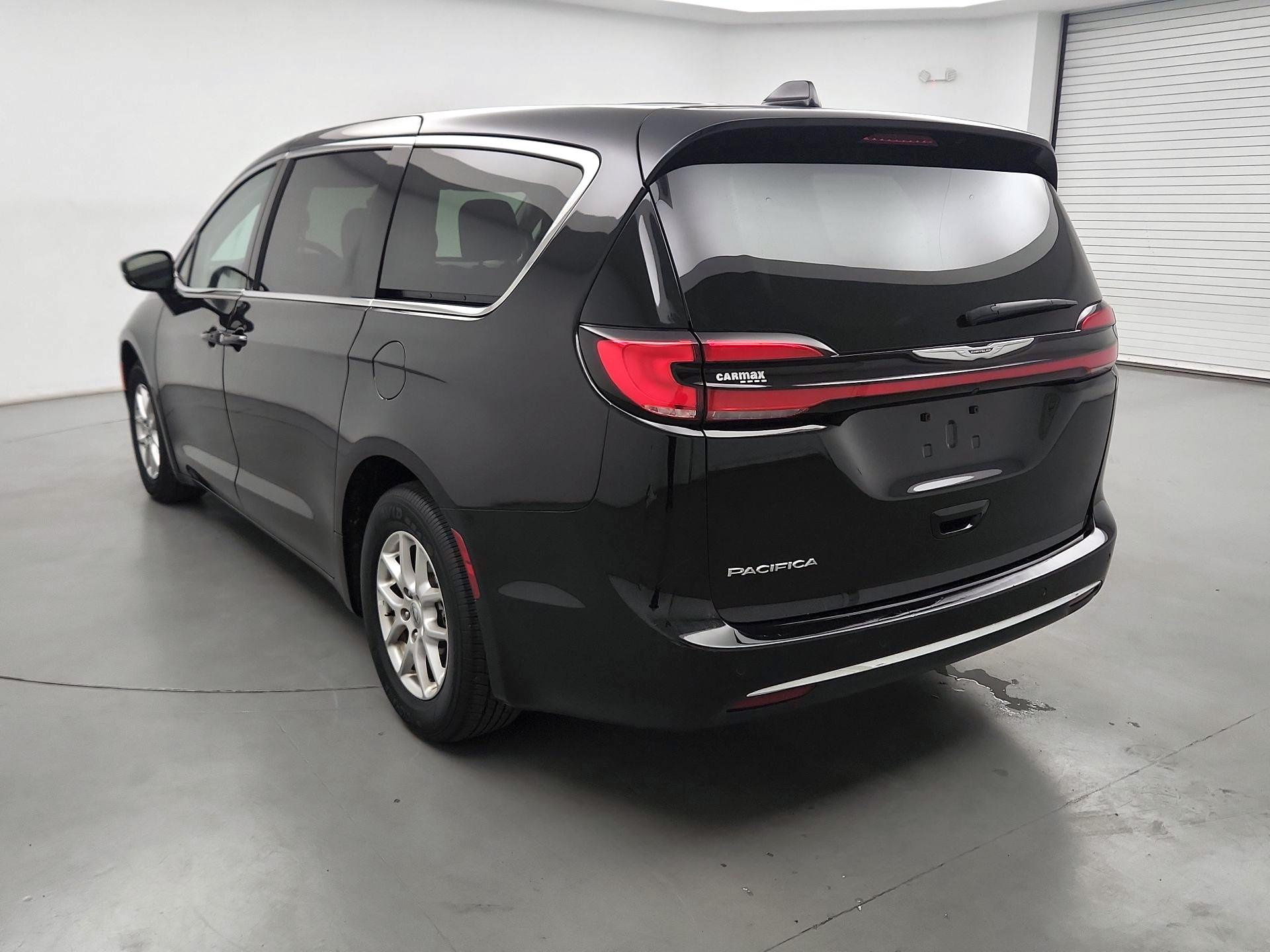 Thumbnail: 2024 Chrysler Pacifica - 7