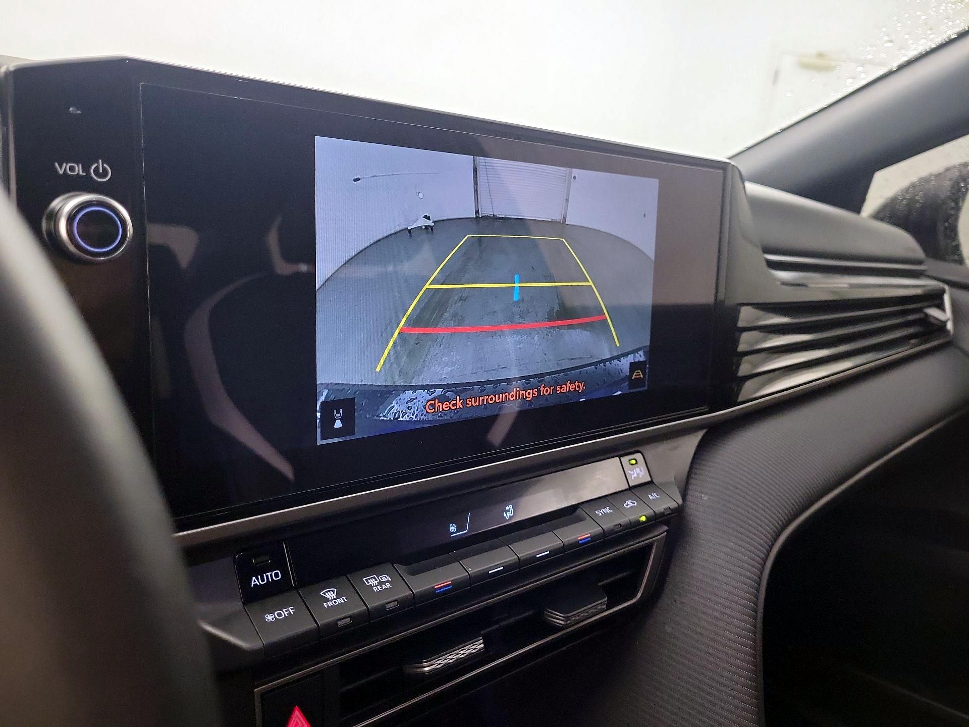 Thumbnail: 2025 Toyota Camry - 15