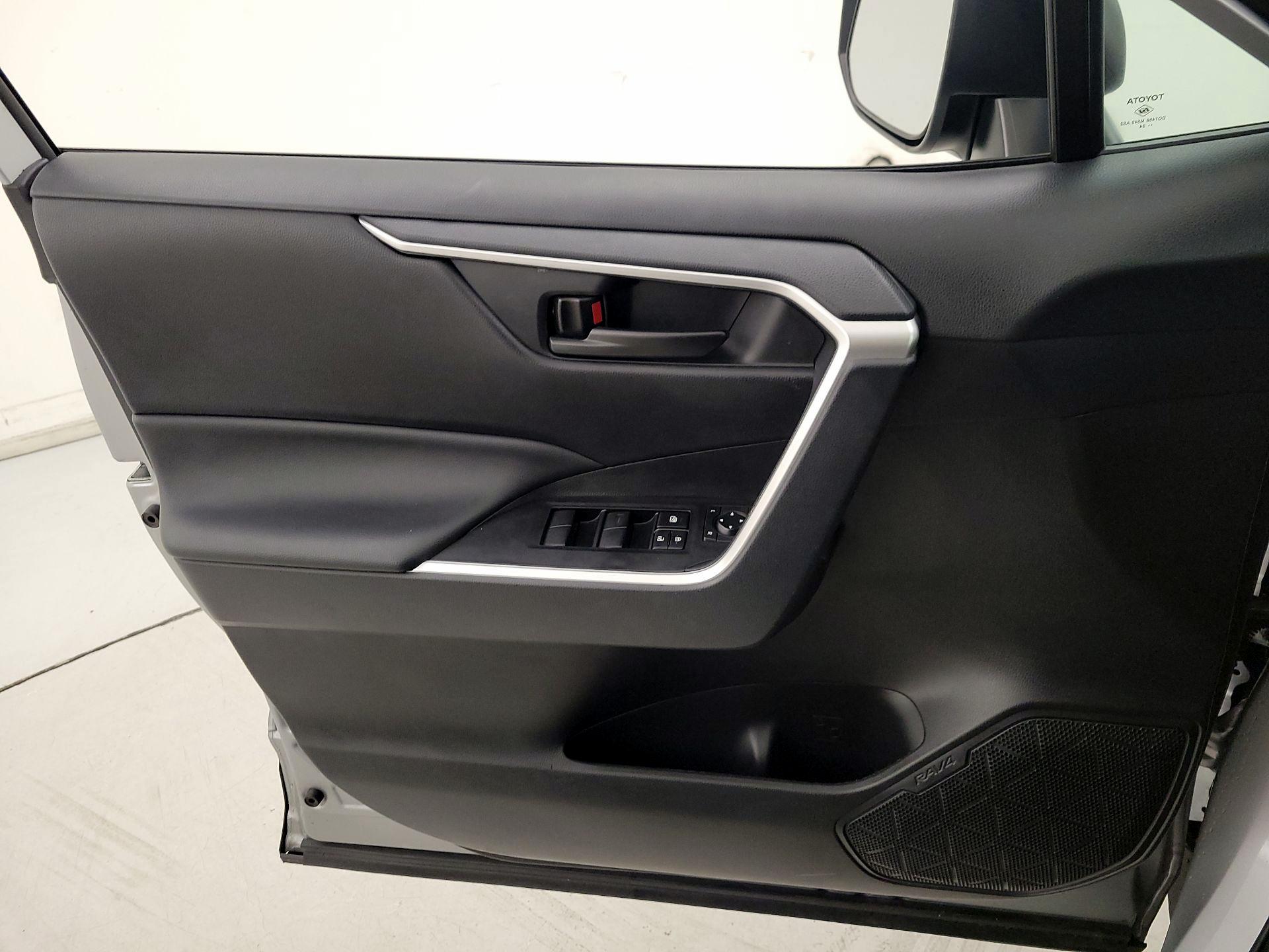 Thumbnail: 2024 Toyota RAV4 - 12