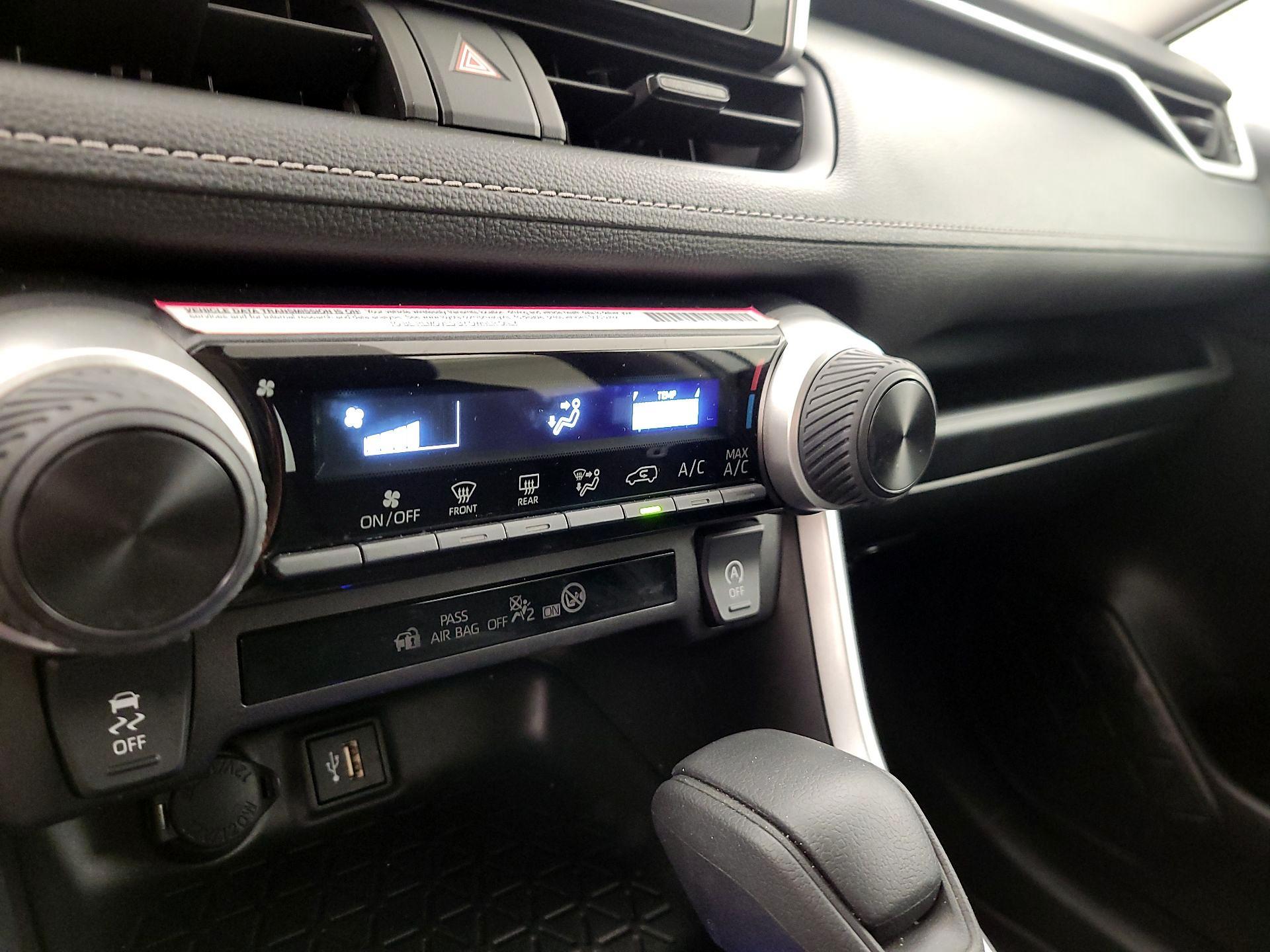 Thumbnail: 2024 Toyota RAV4 - 16