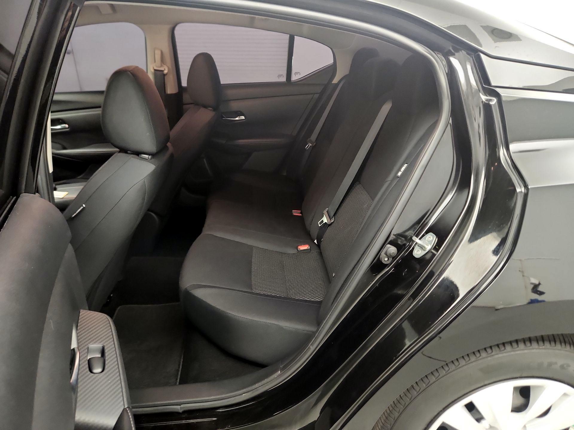 Thumbnail: 2023 Nissan Sentra - 17