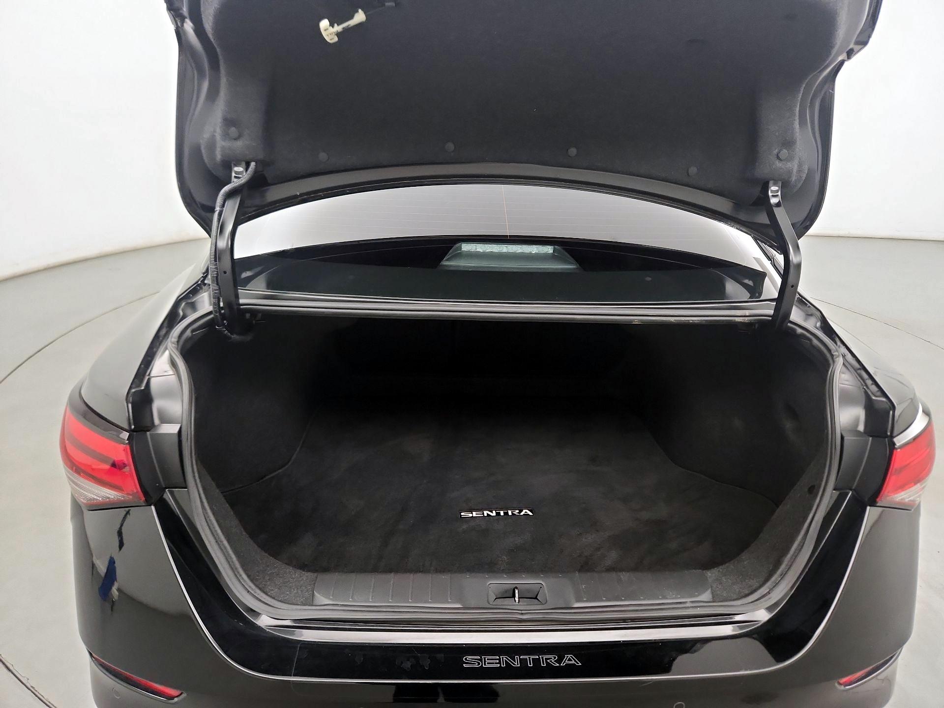 Thumbnail: 2023 Nissan Sentra - 18